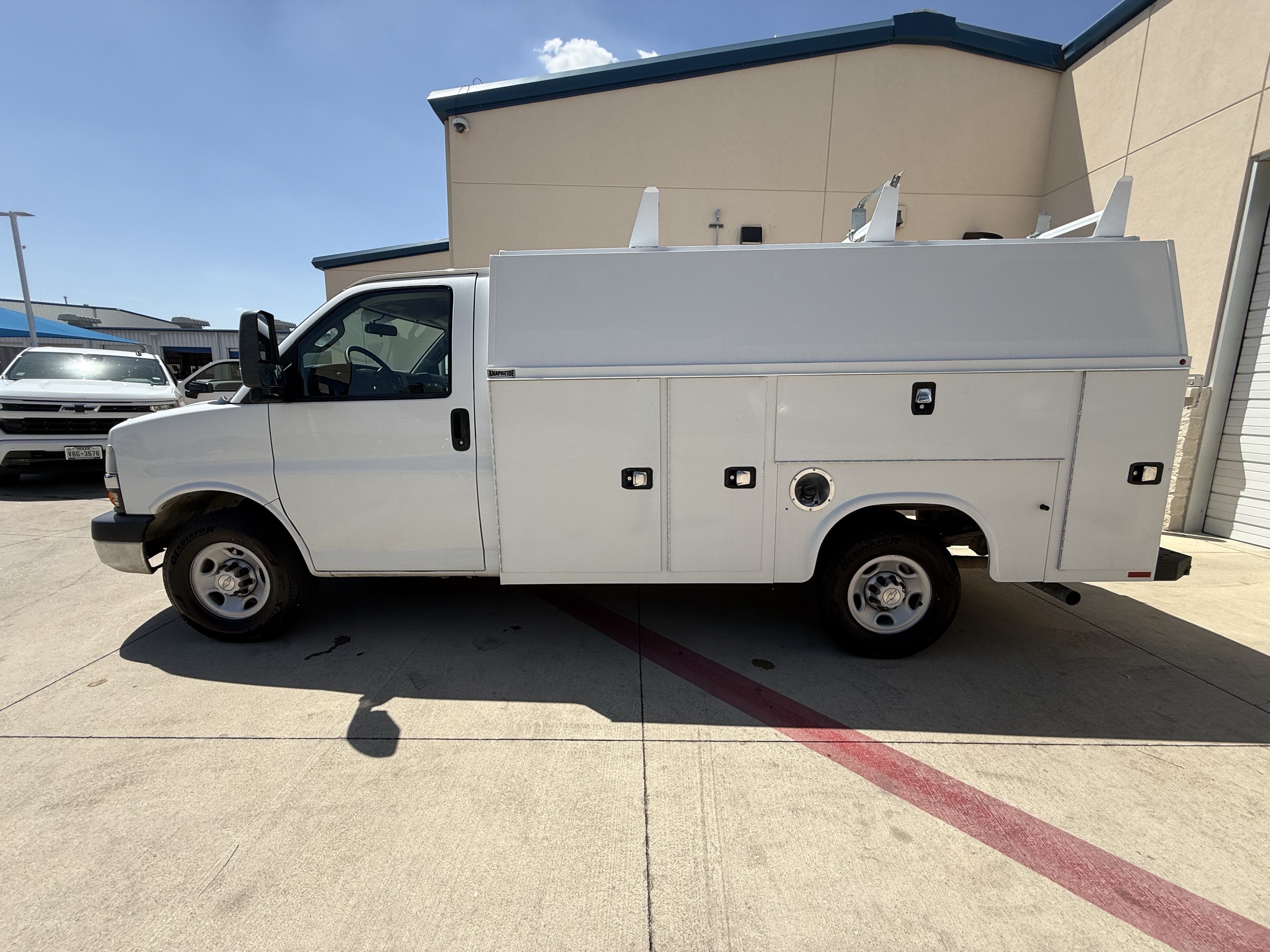 2021 Chevrolet Express Commercial Cutaway CUTWAY