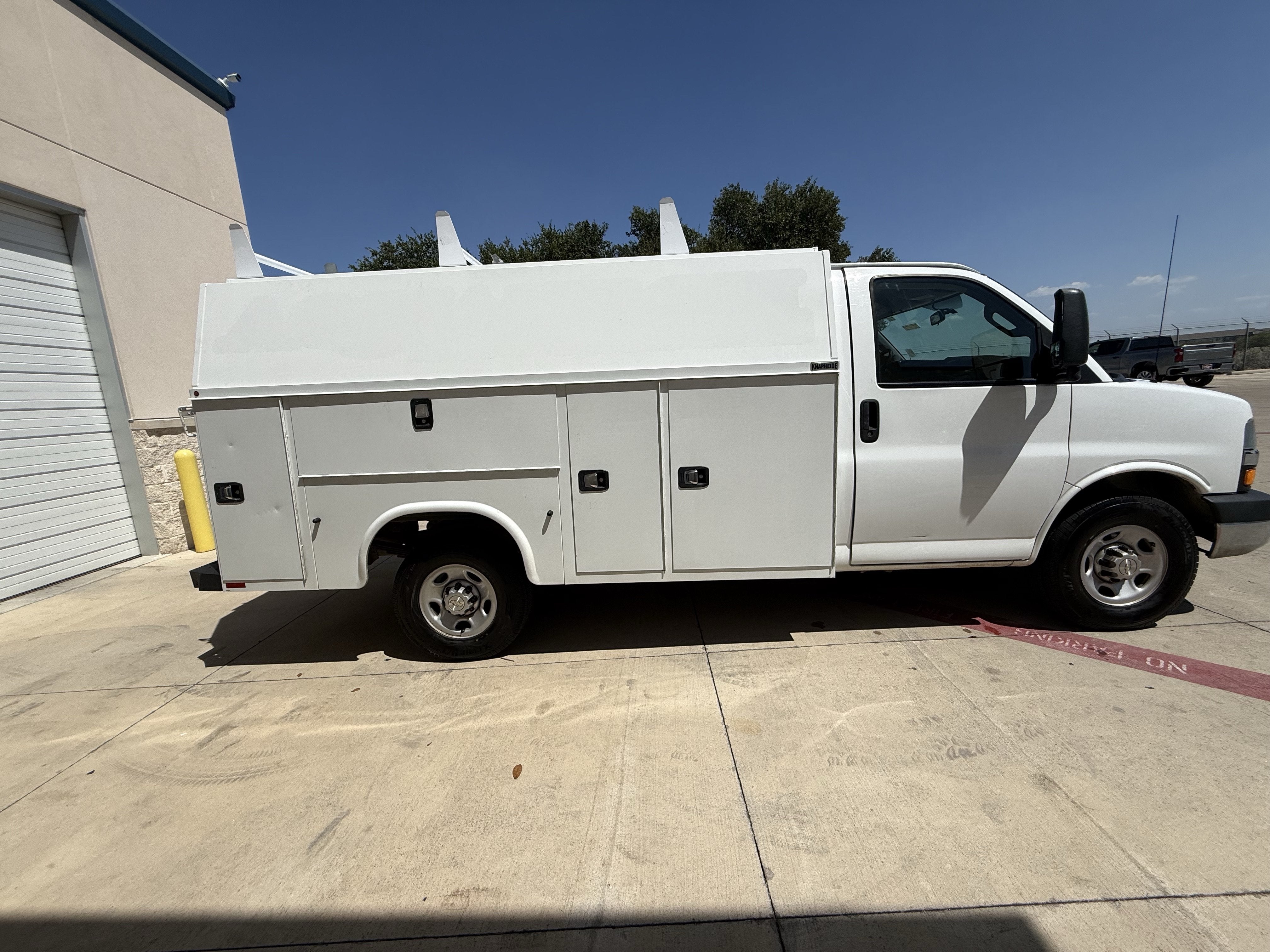 2021 Chevrolet Express Commercial Cutaway CUTWAY