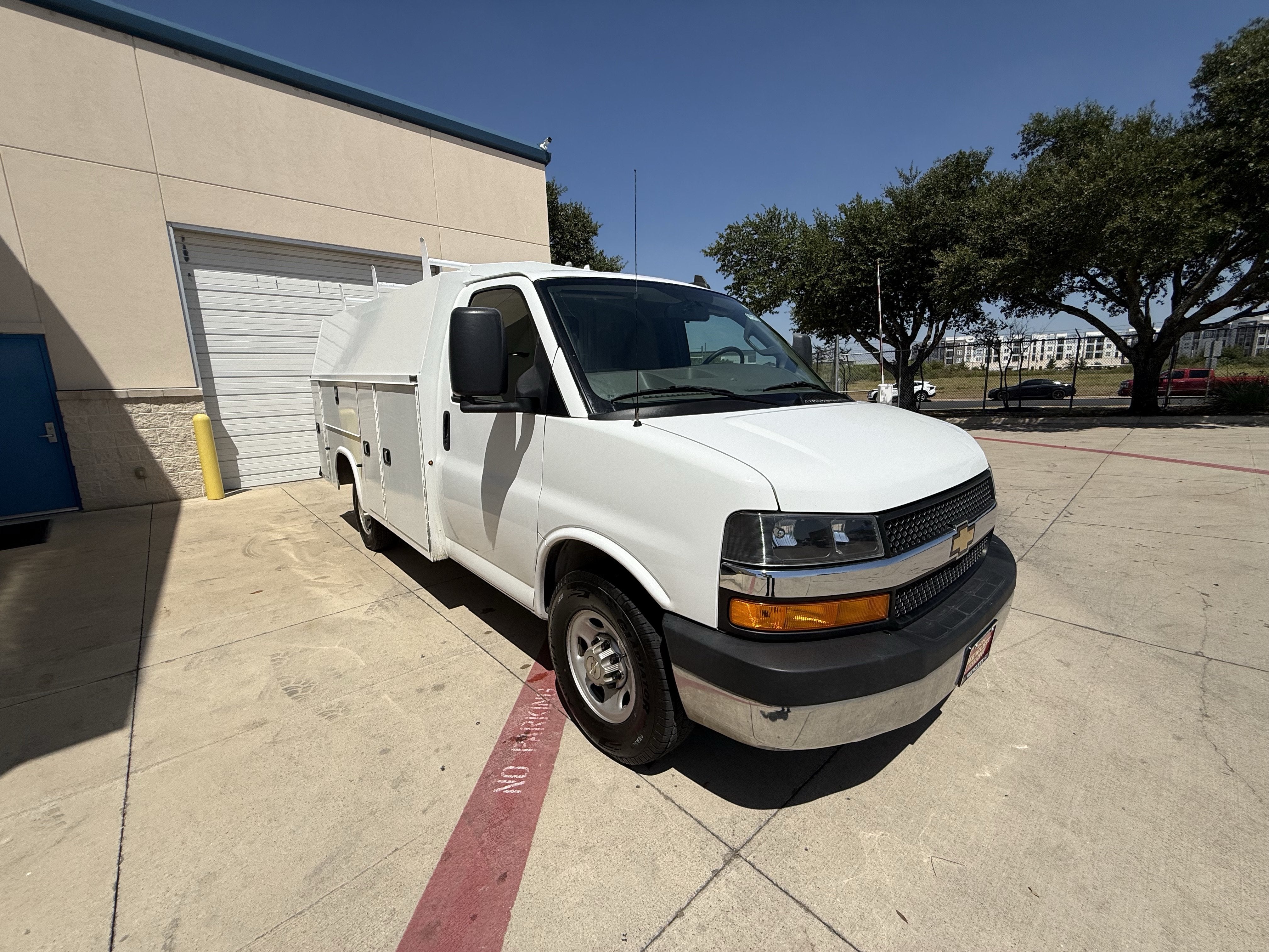 2021 Chevrolet Express Commercial Cutaway CUTWAY