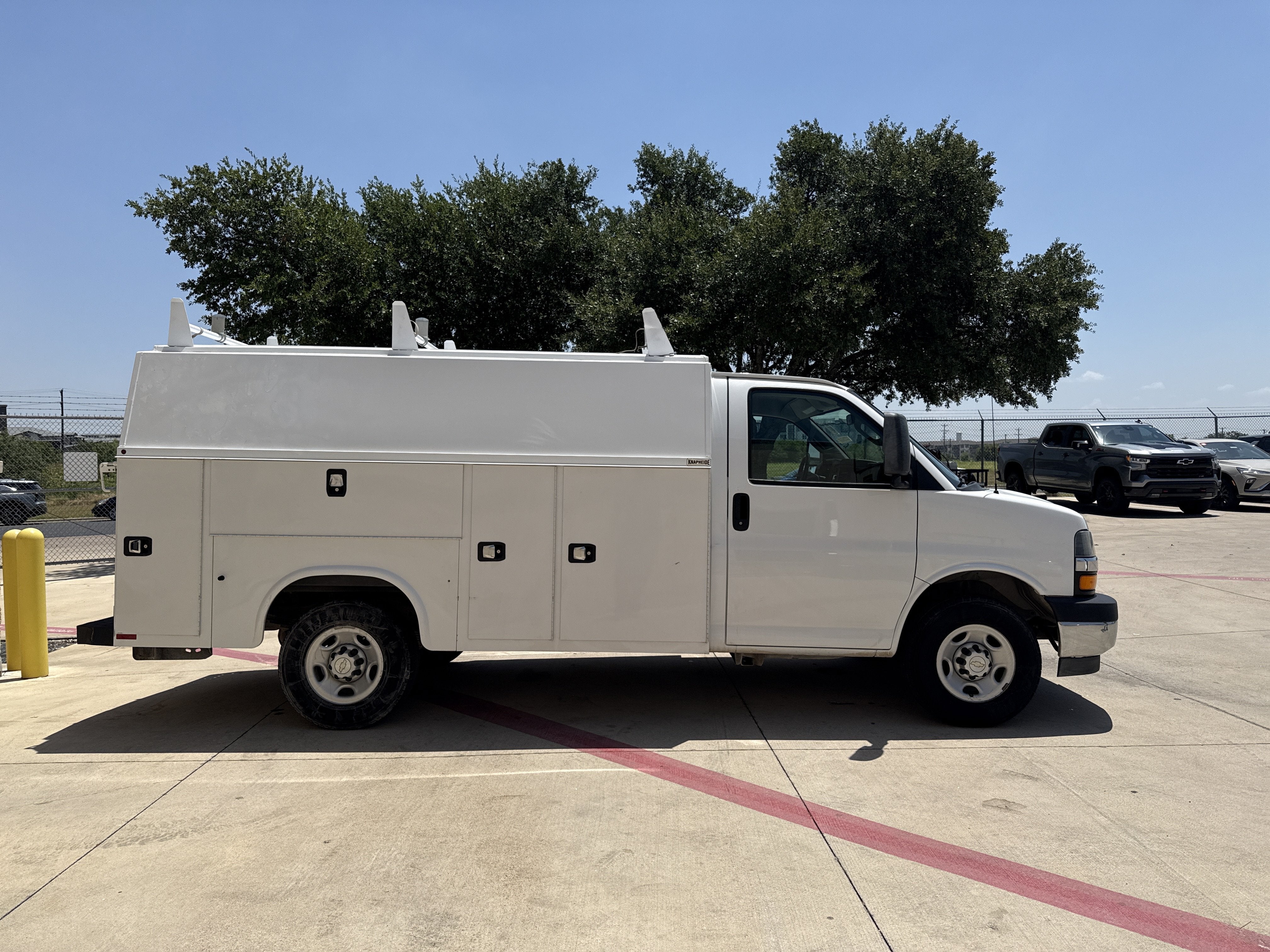 2020 Chevrolet Express Commercial Cutaway CUTWAY