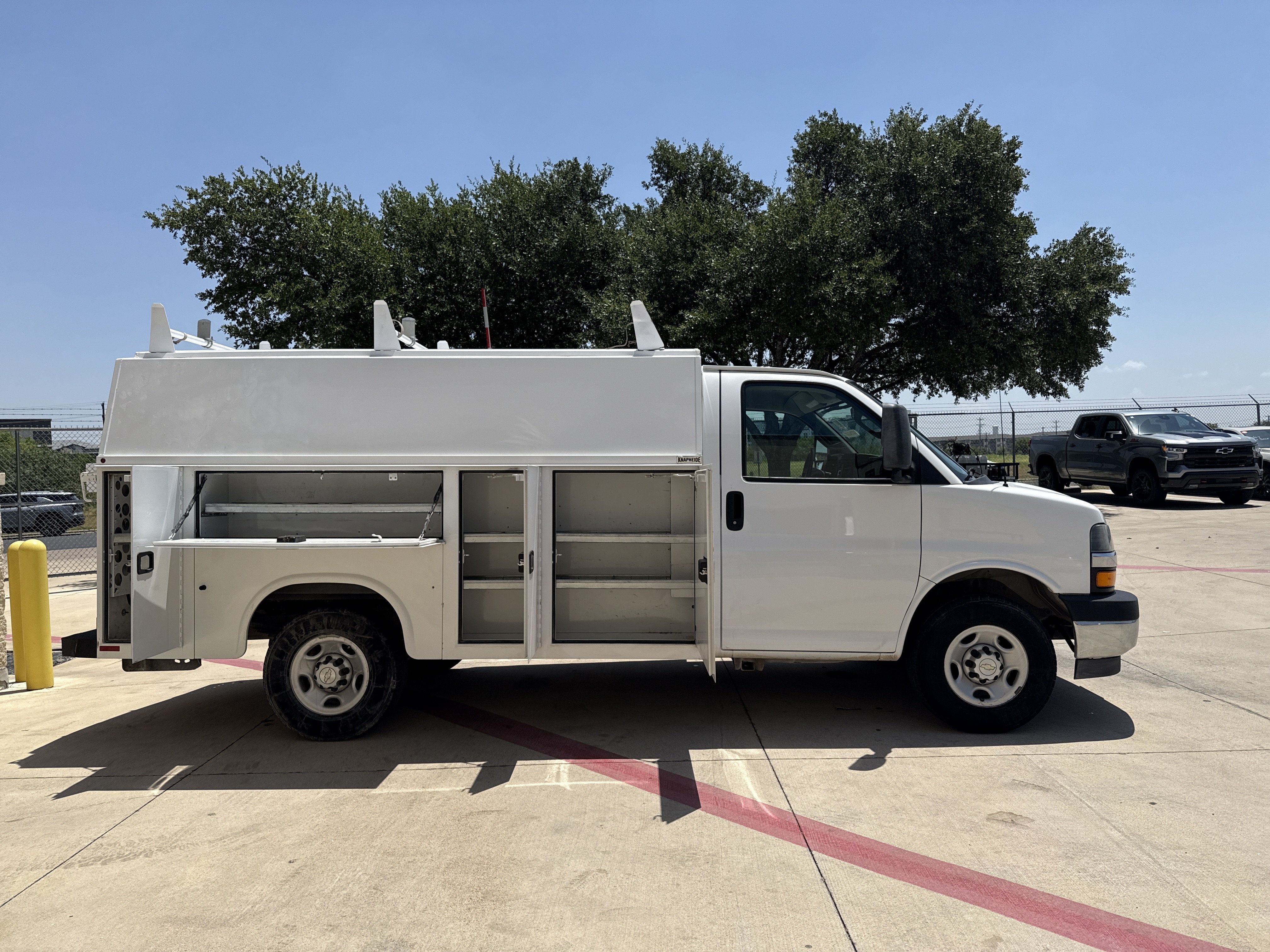 2020 Chevrolet Express Commercial Cutaway CUTWAY