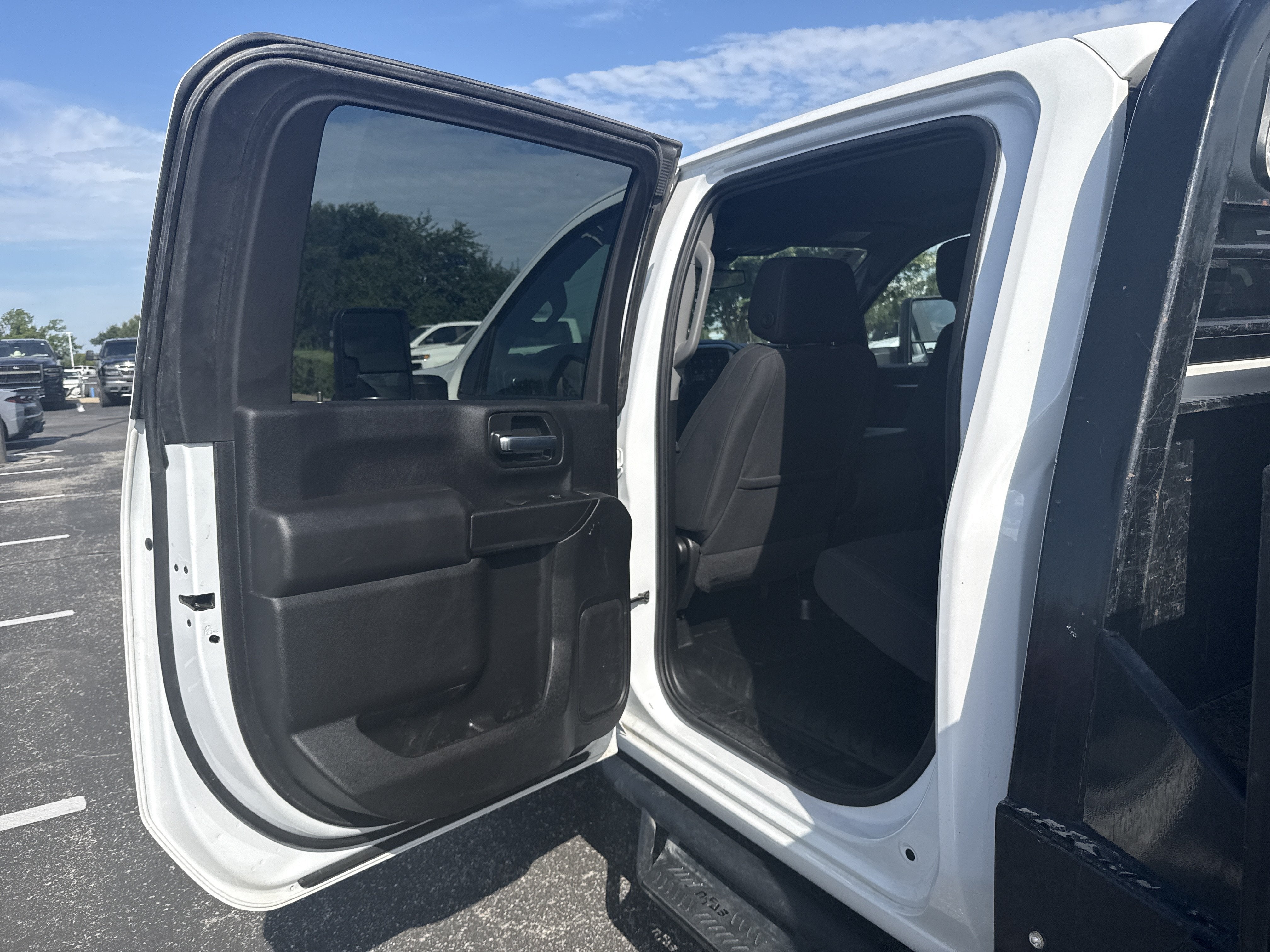2025 Chevrolet Silverado 3500HD CC Work Truck