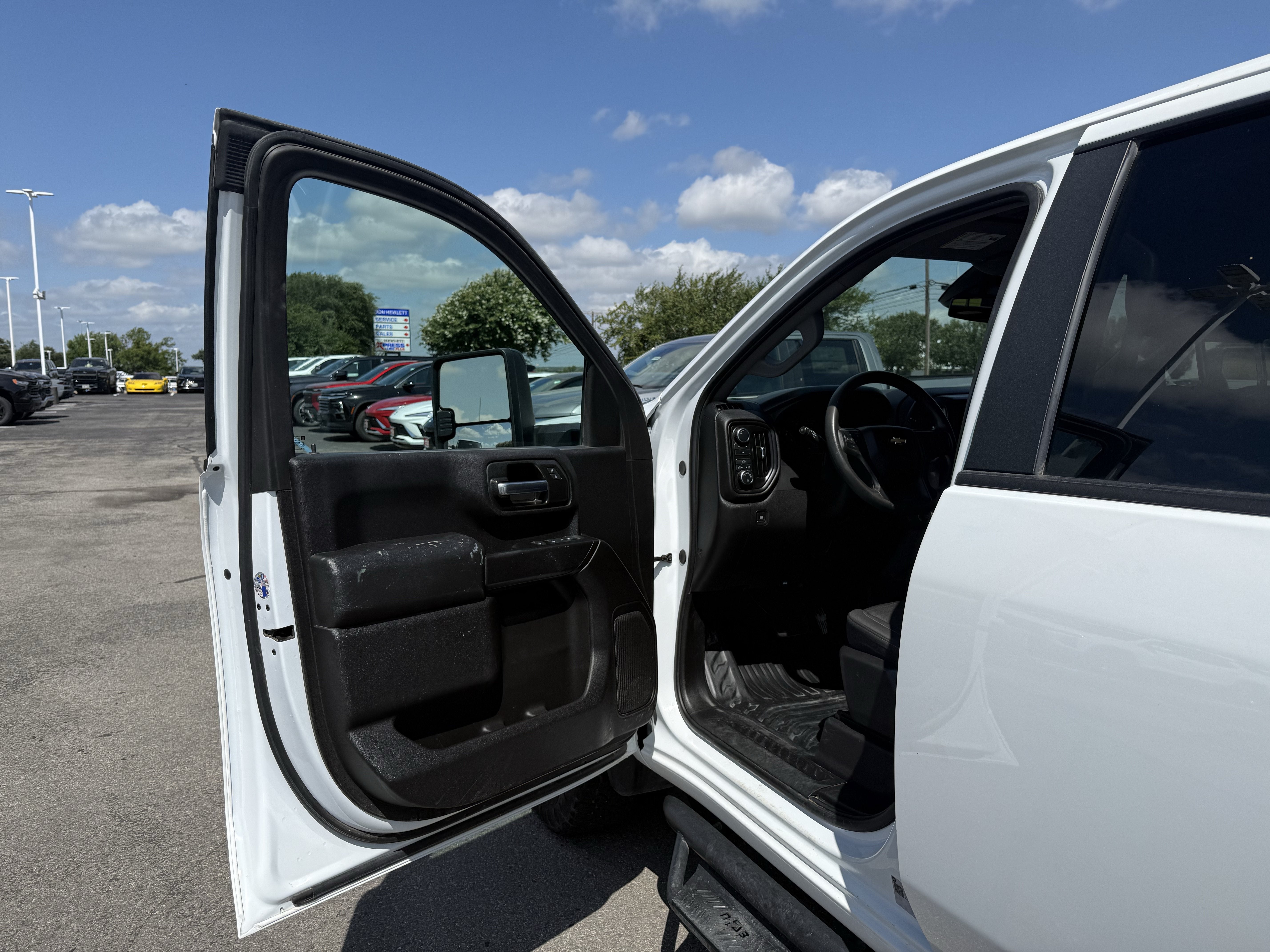 2025 Chevrolet Silverado 3500HD CC Work Truck