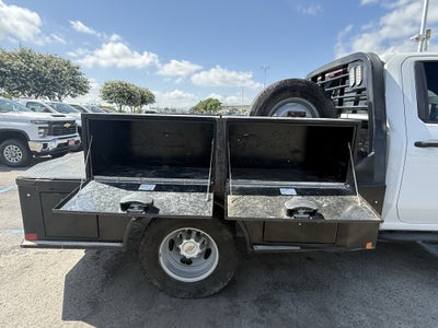 2025 Chevrolet Silverado 3500HD CC Work Truck