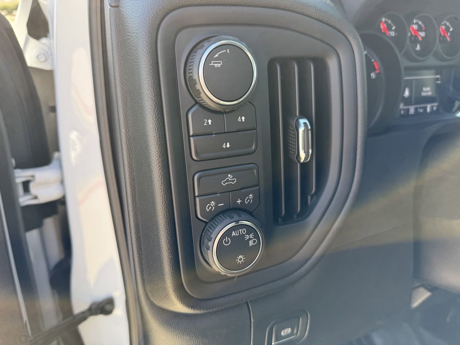 2025 Chevrolet Silverado 3500HD CC Work Truck