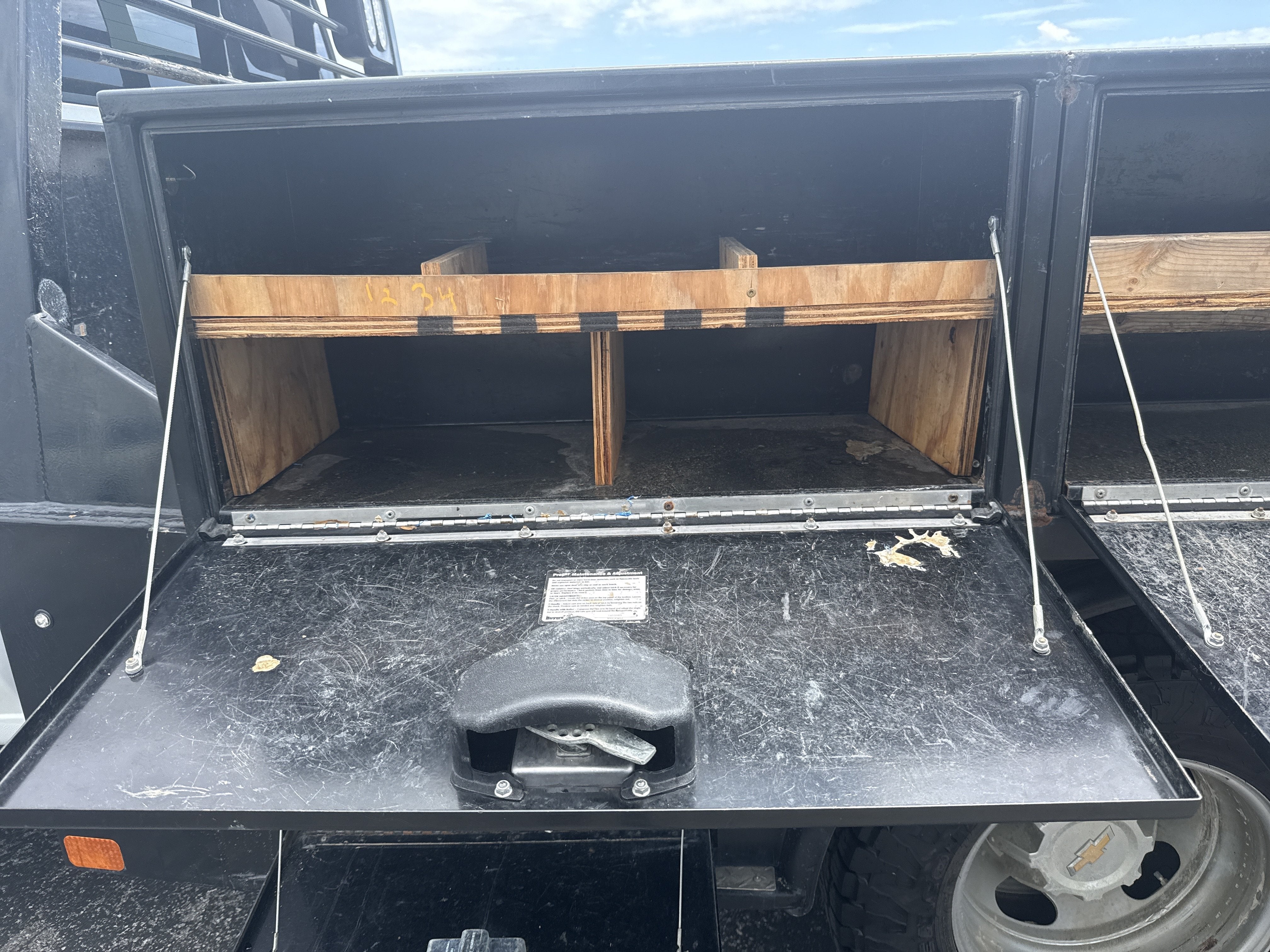 2025 Chevrolet Silverado 3500HD CC Work Truck