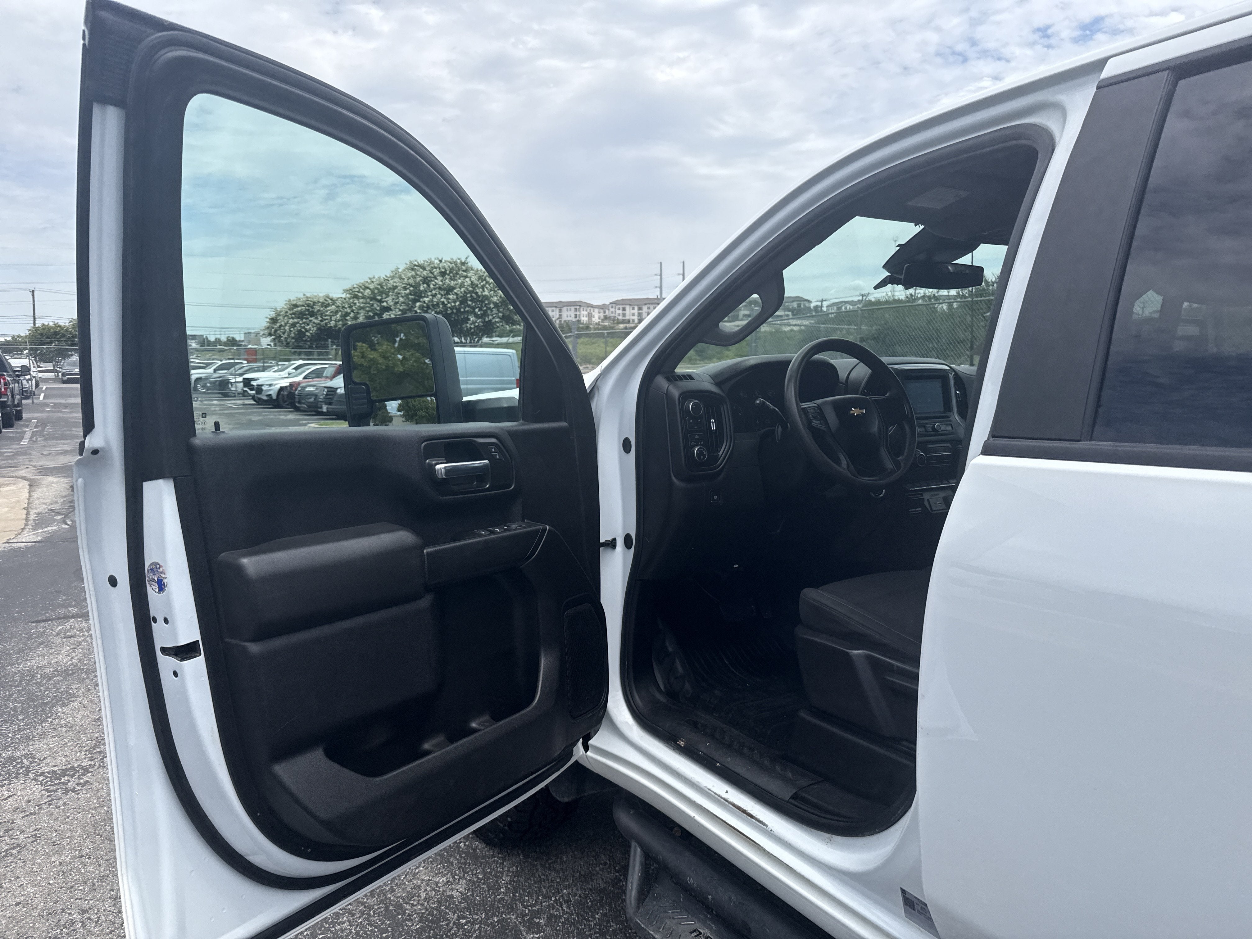 2025 Chevrolet Silverado 3500HD CC Work Truck
