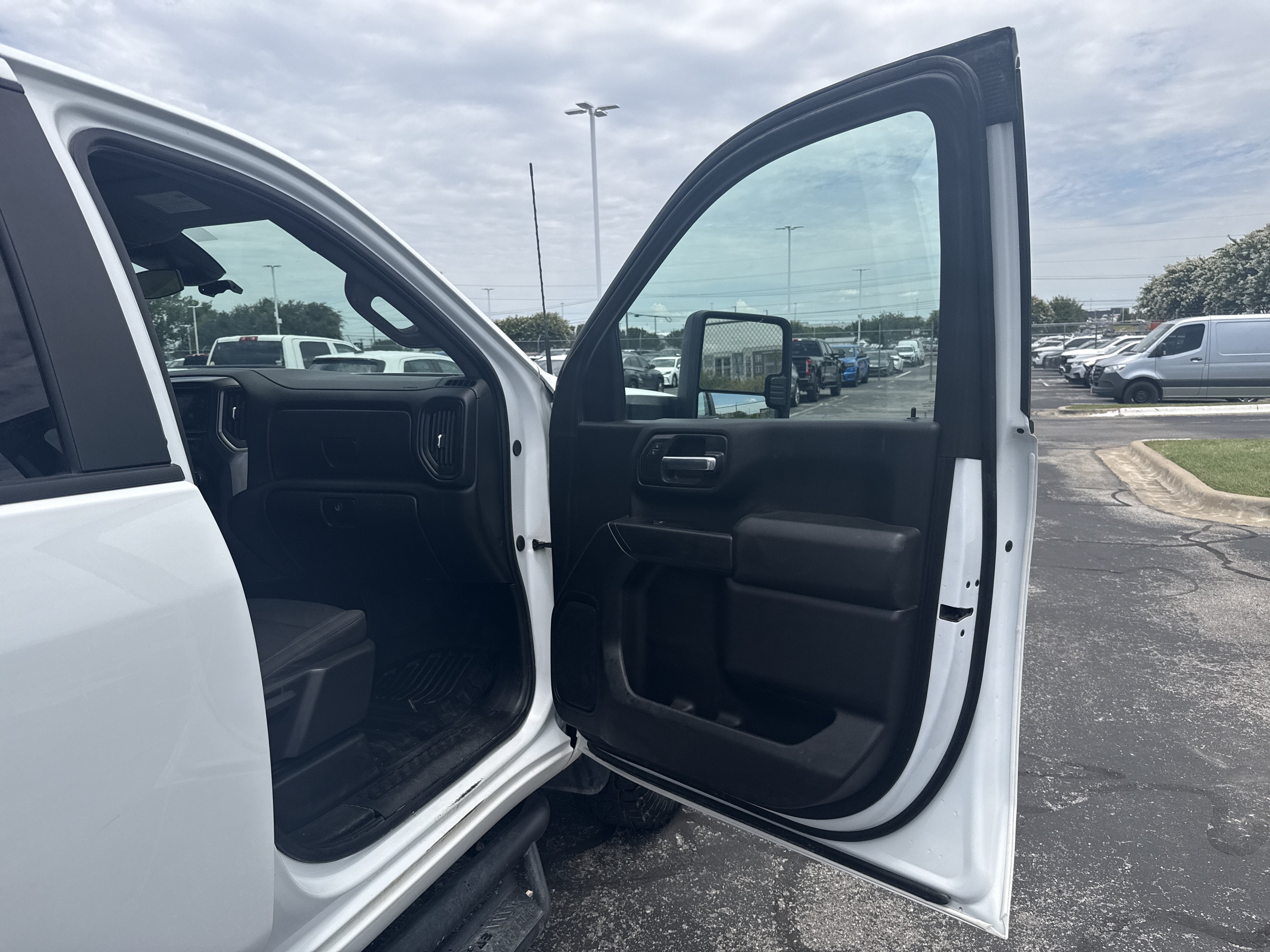2025 Chevrolet Silverado 3500HD CC Work Truck