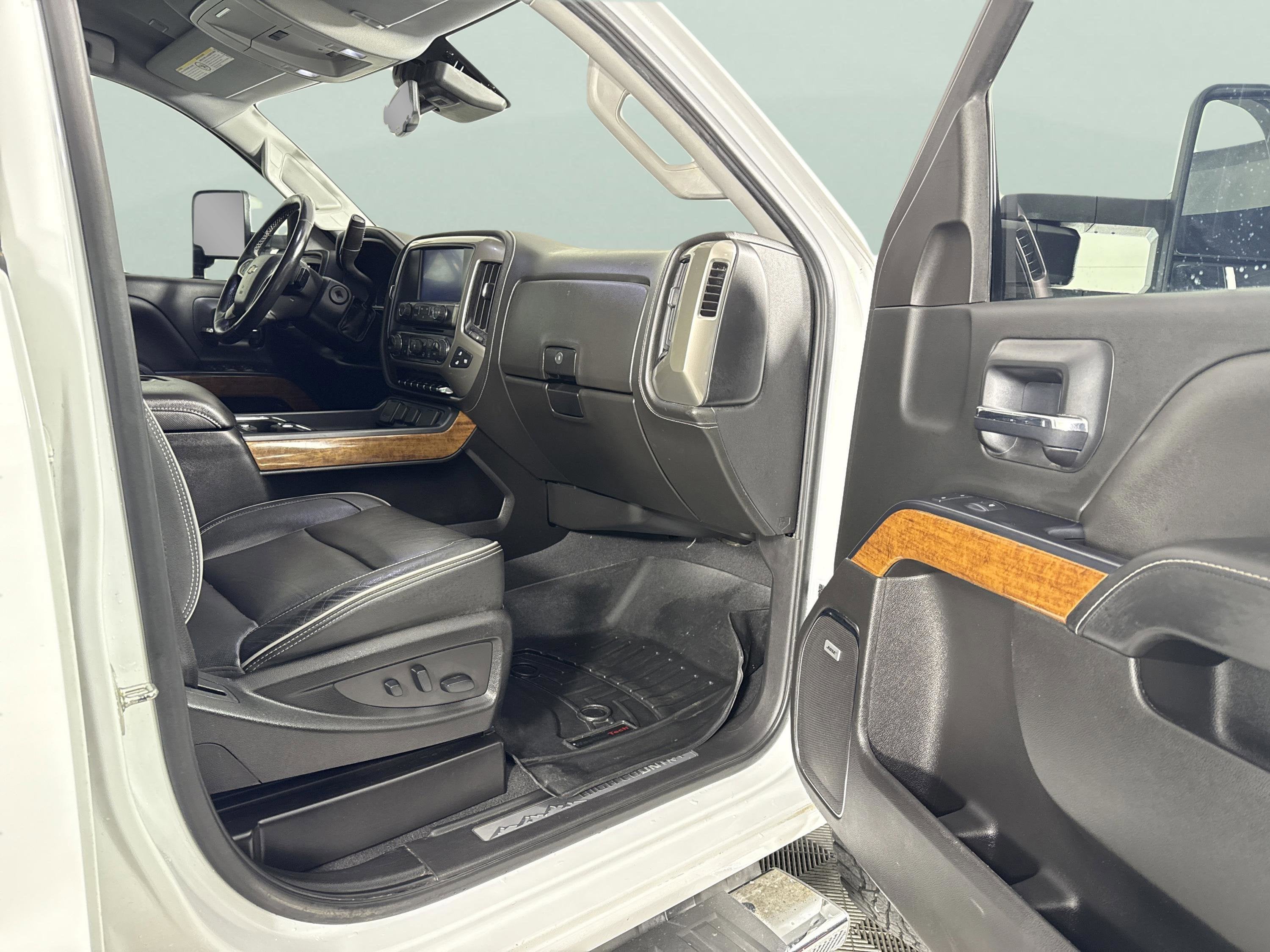 2019 Chevrolet Silverado 2500HD High Country