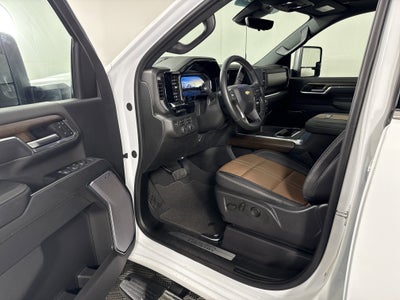 2024 Chevrolet Silverado 3500HD High Country