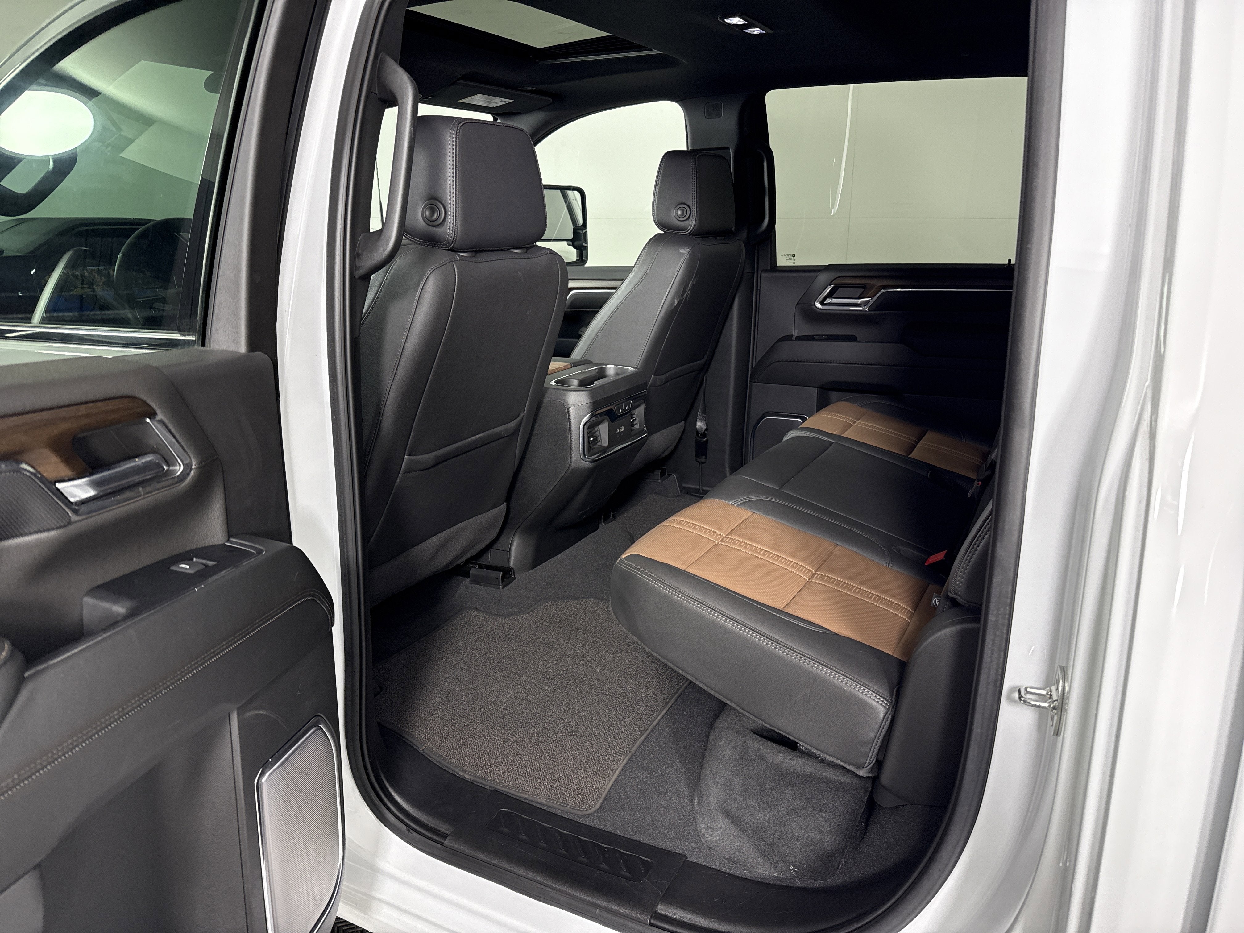 2024 Chevrolet Silverado 3500HD High Country