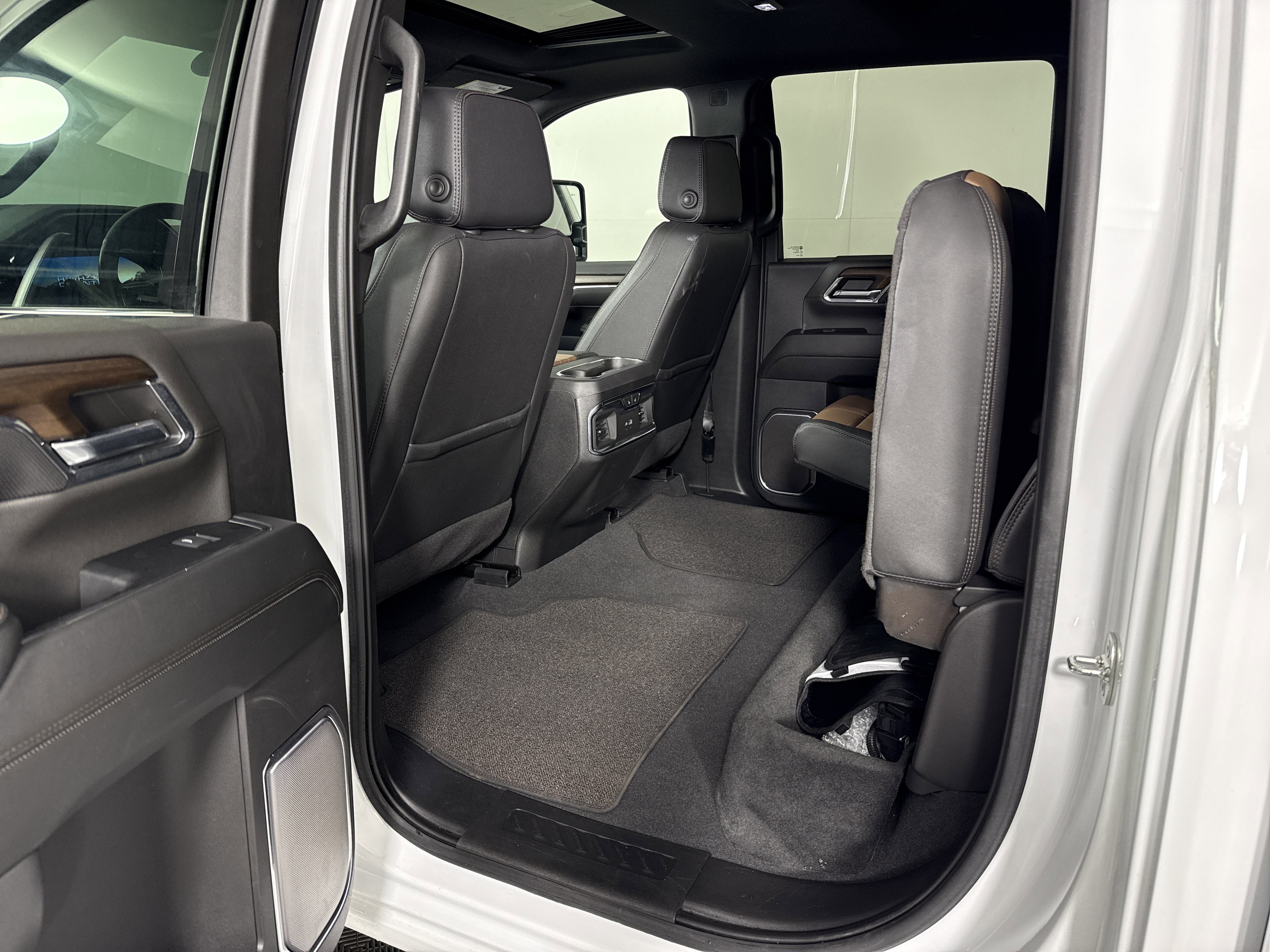 2024 Chevrolet Silverado 3500HD High Country