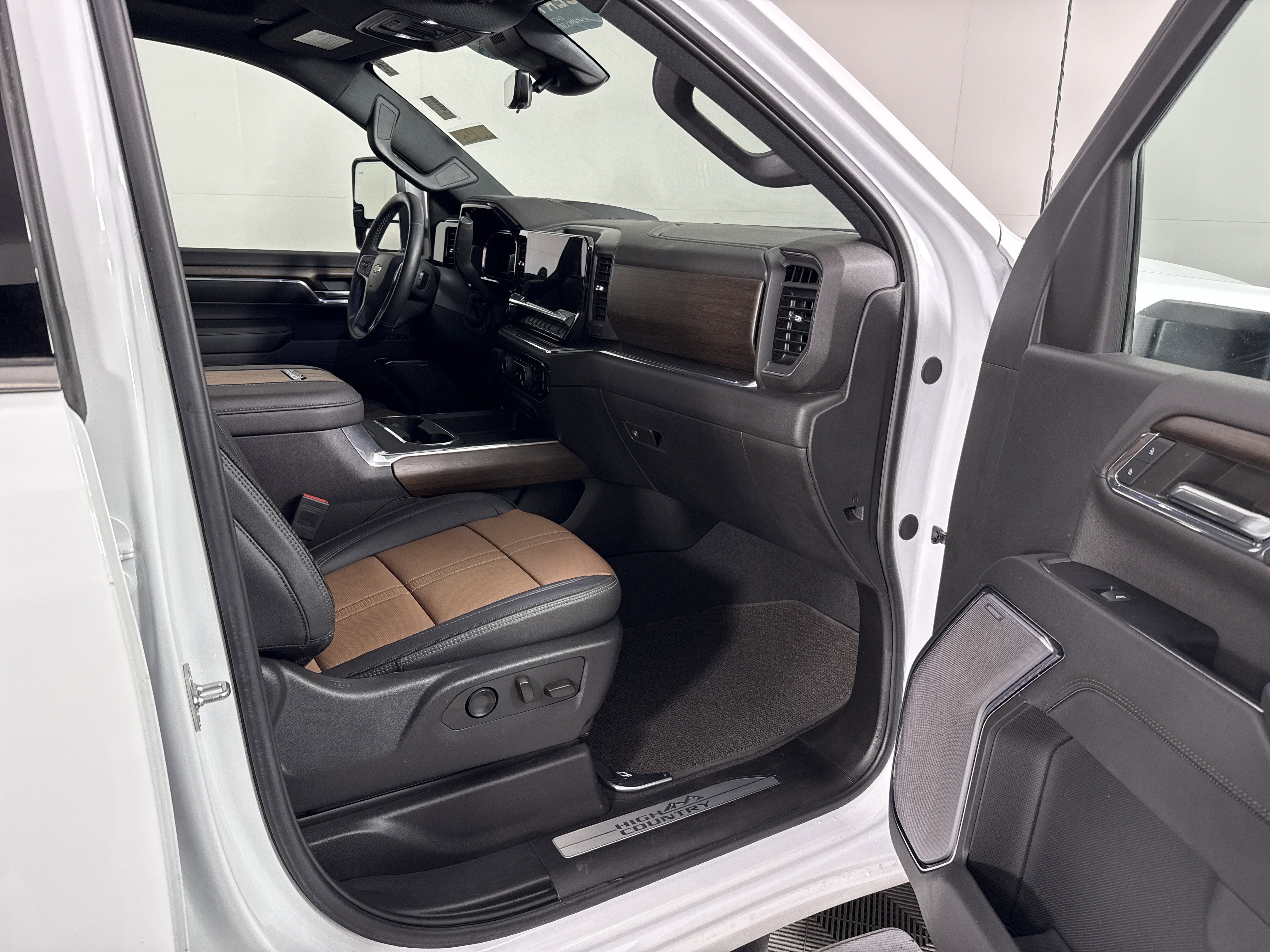 2024 Chevrolet Silverado 3500HD High Country