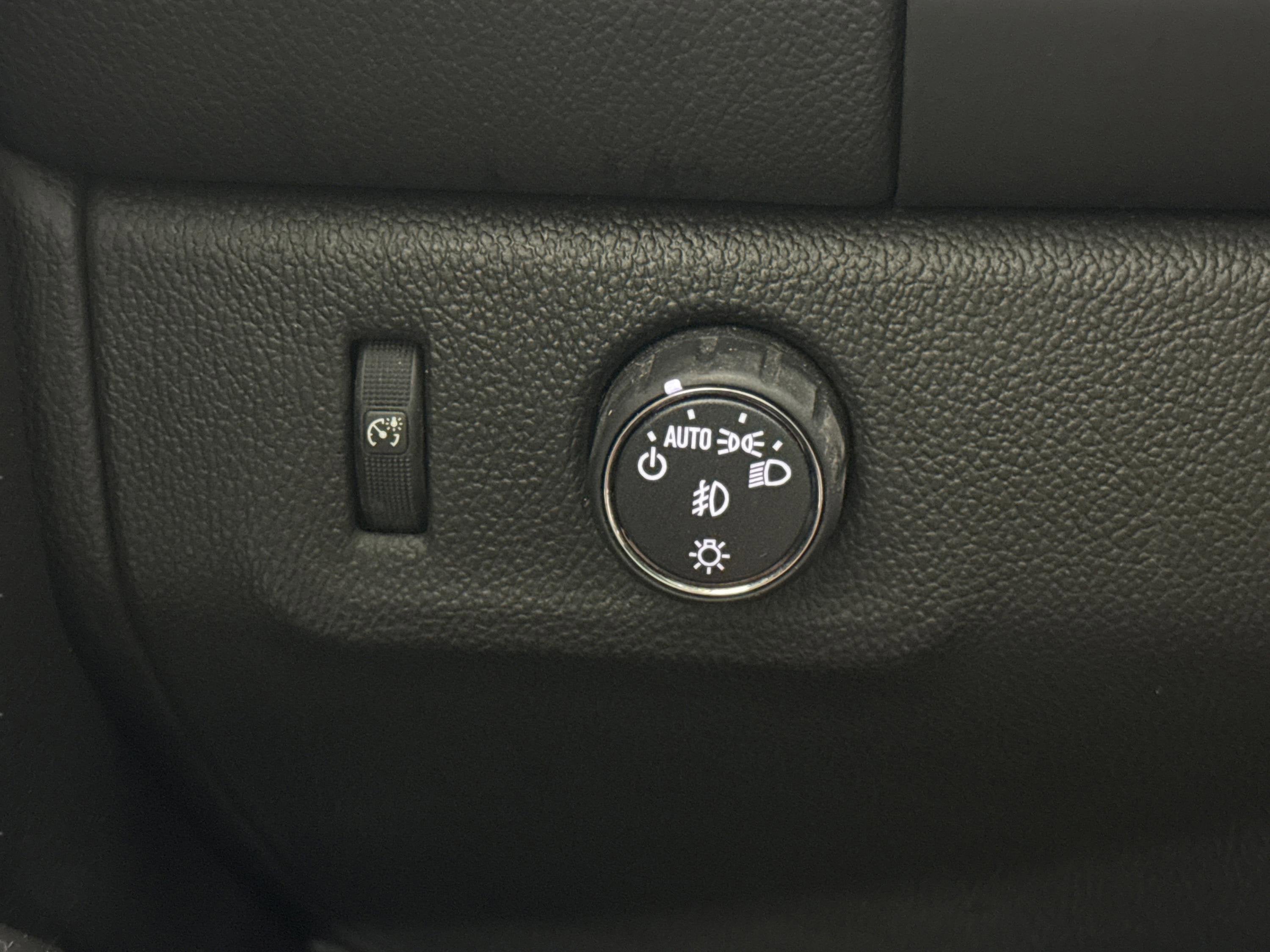 2020 Chevrolet Colorado 2WD LT