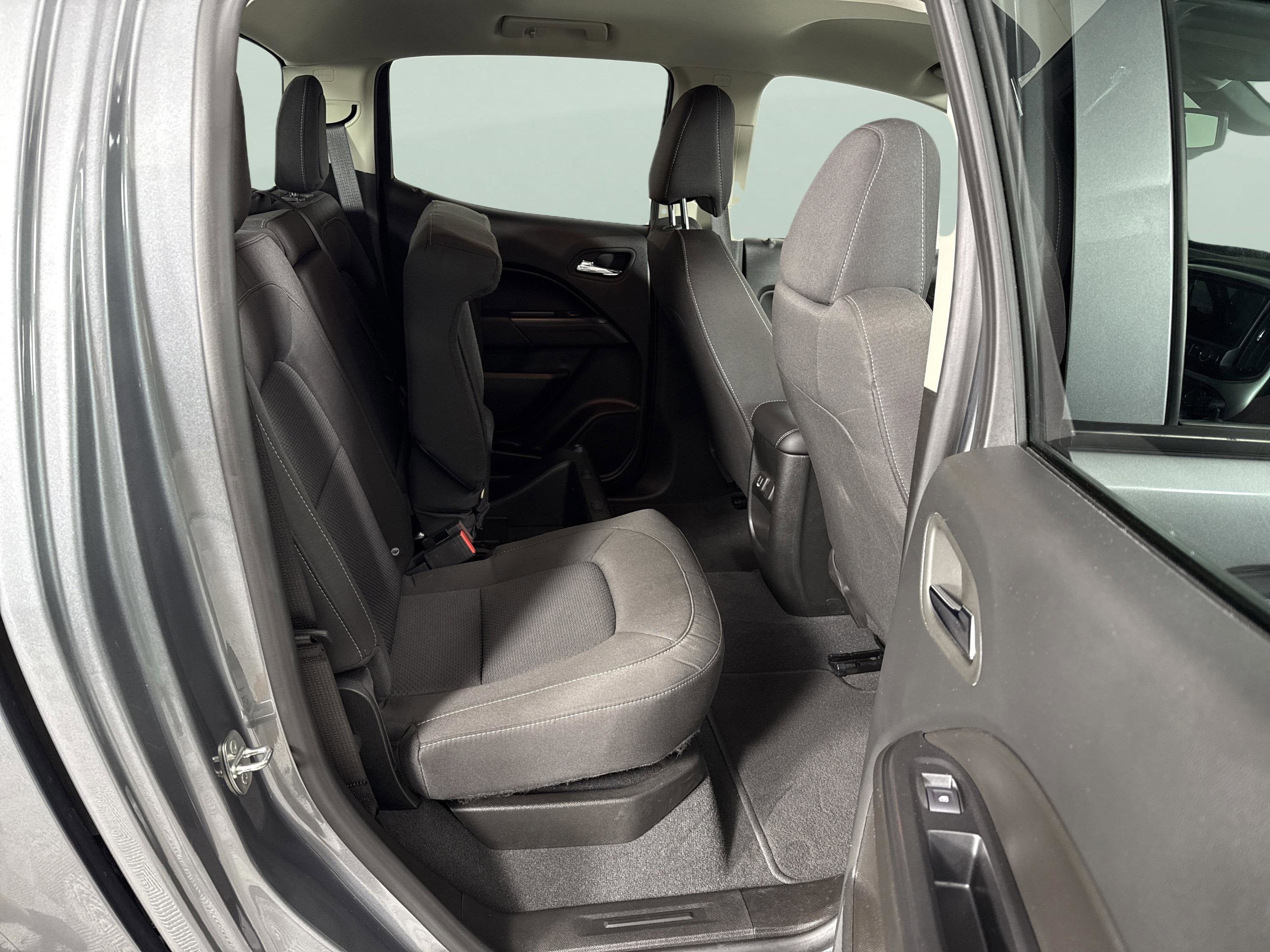 2022 Chevrolet Colorado 2WD LT