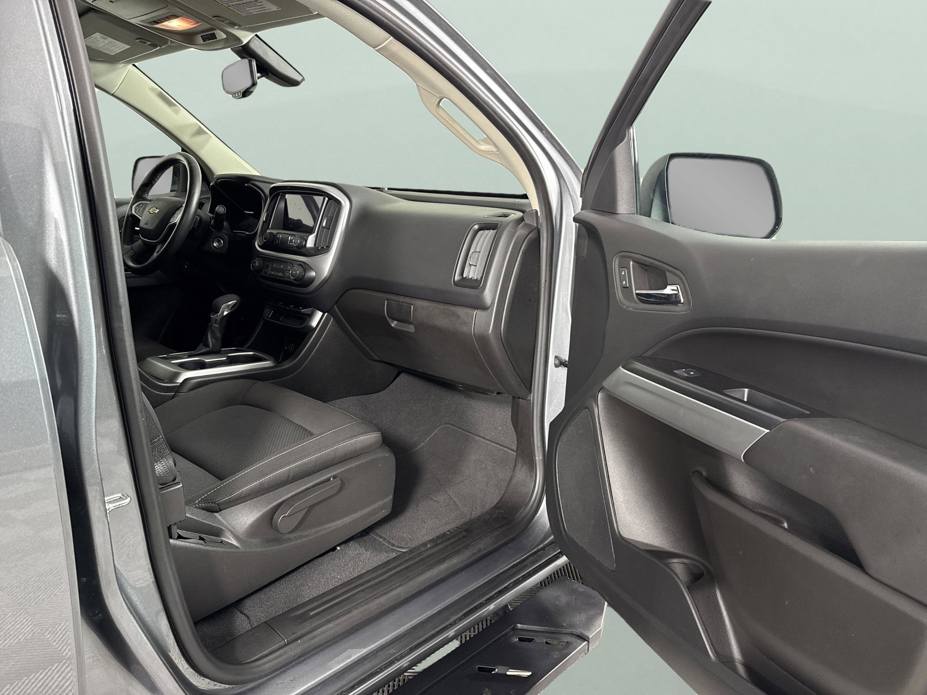 2022 Chevrolet Colorado 2WD LT