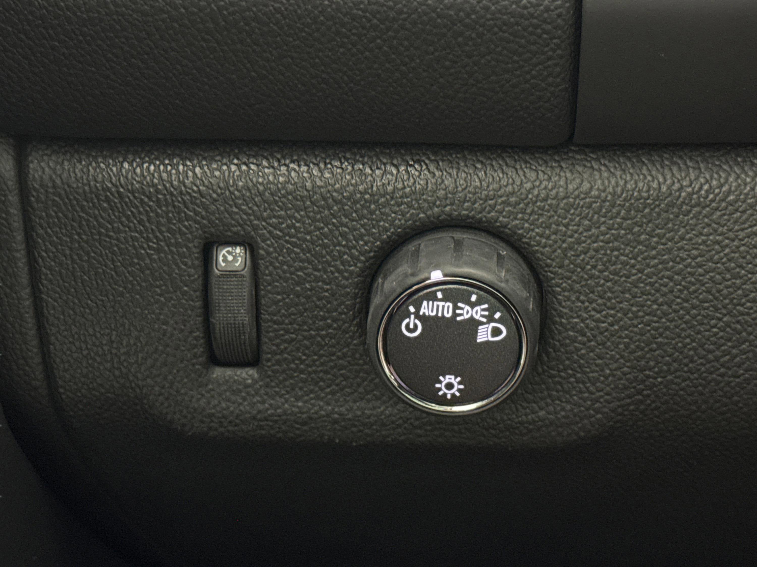 2022 Chevrolet Colorado 2WD LT