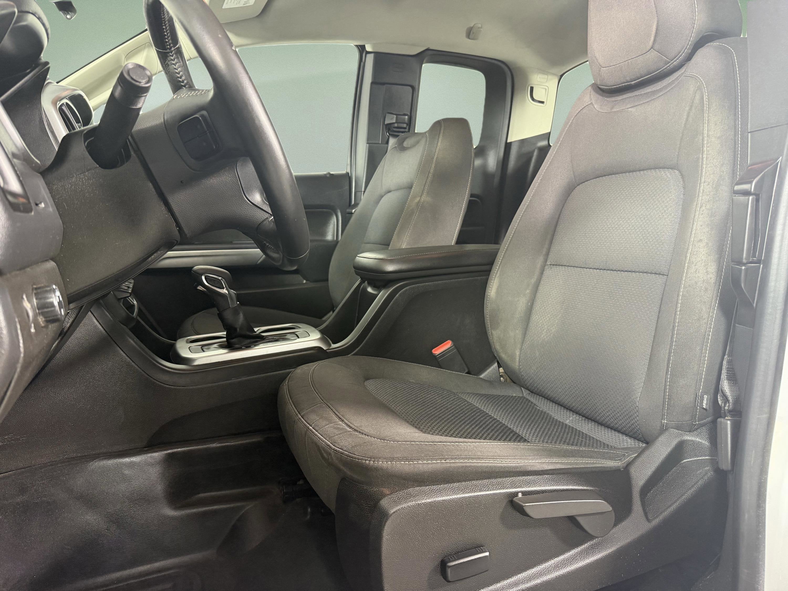 2022 Chevrolet Colorado 2WD LT