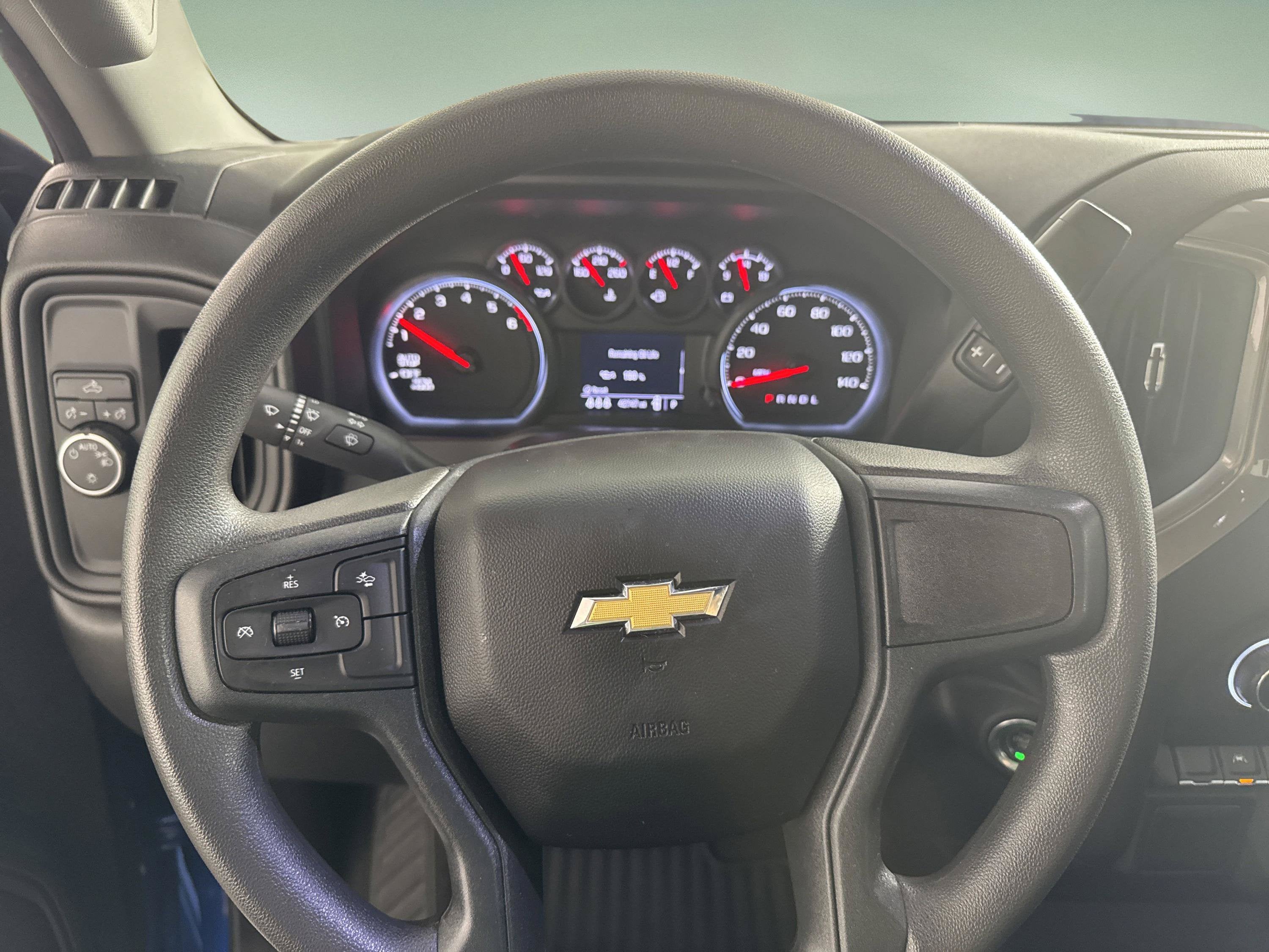 2024 Chevrolet Silverado 1500 Custom