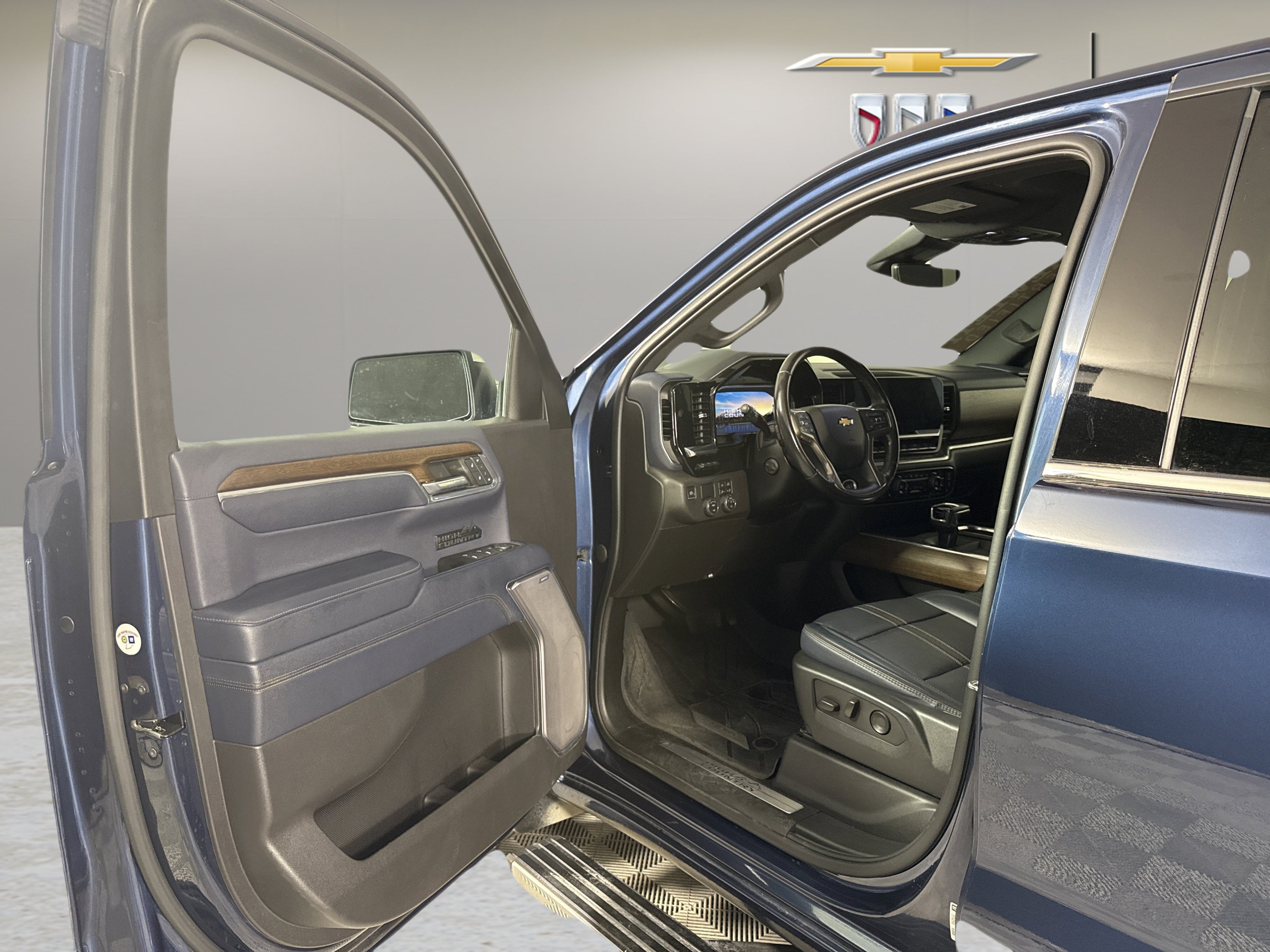 2022 Chevrolet Silverado 1500 High Country