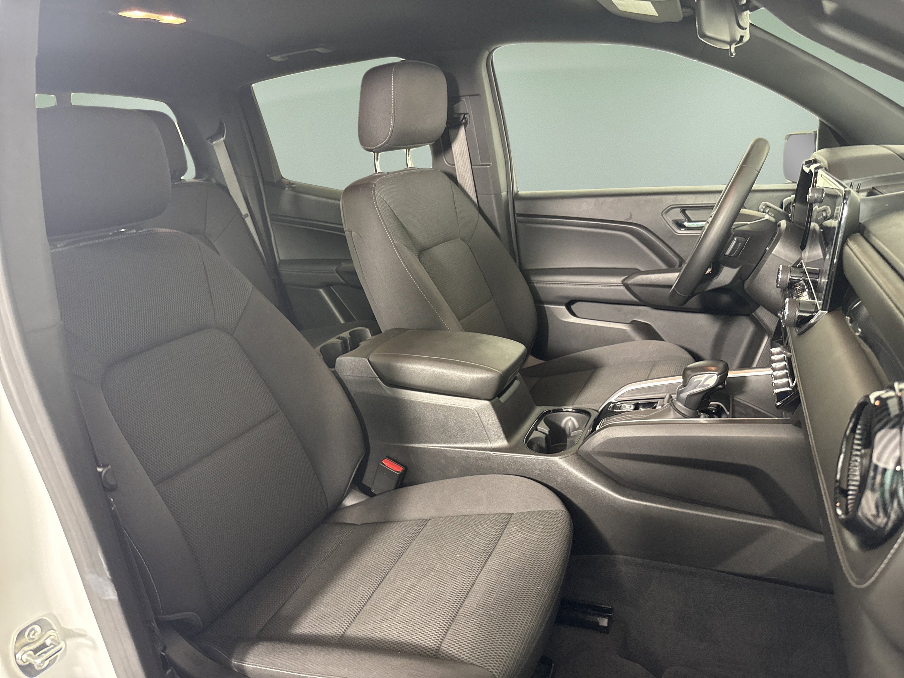 2024 Chevrolet Colorado 2WD LT