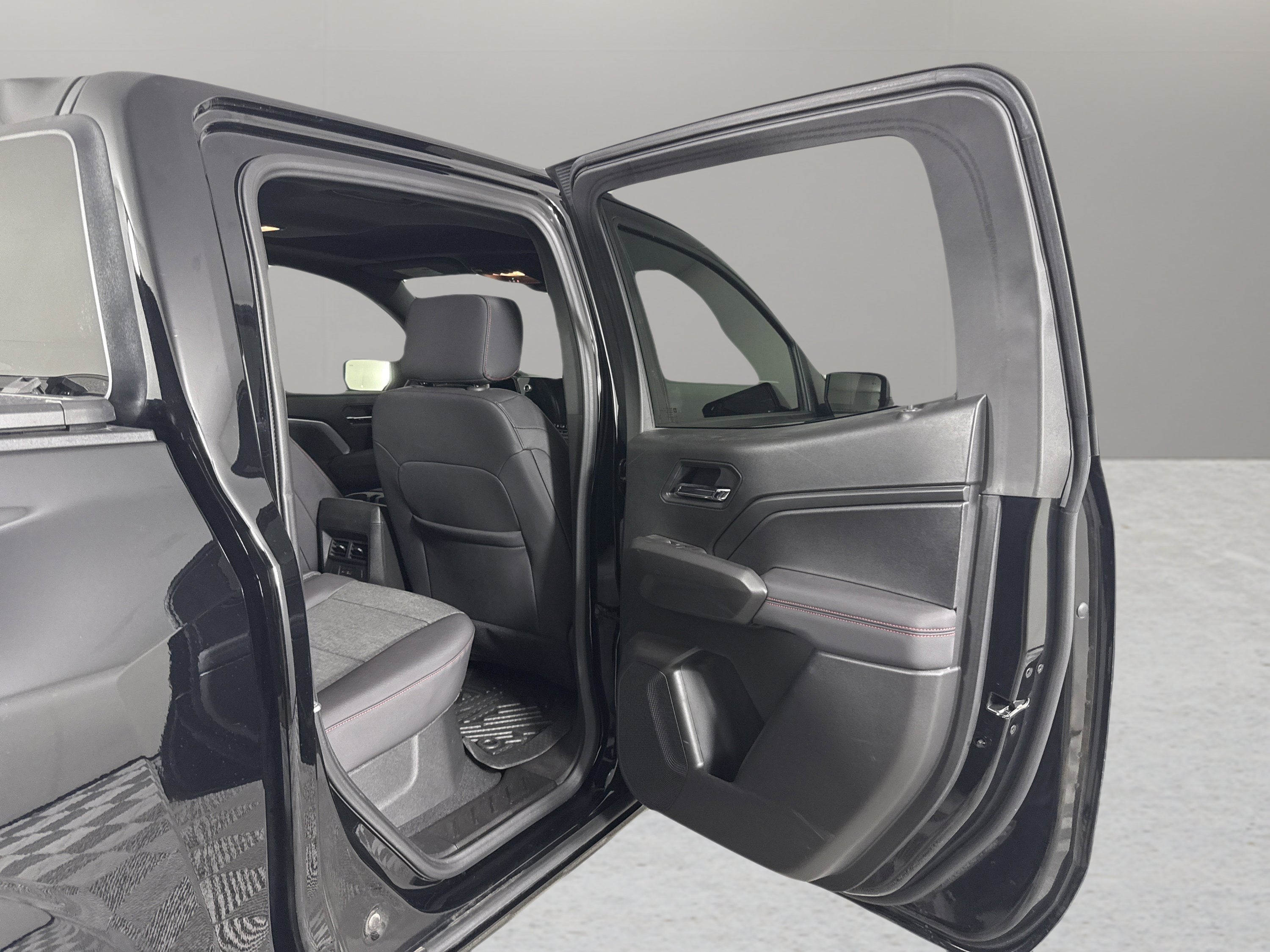 2025 Chevrolet Colorado 4WD Z71
