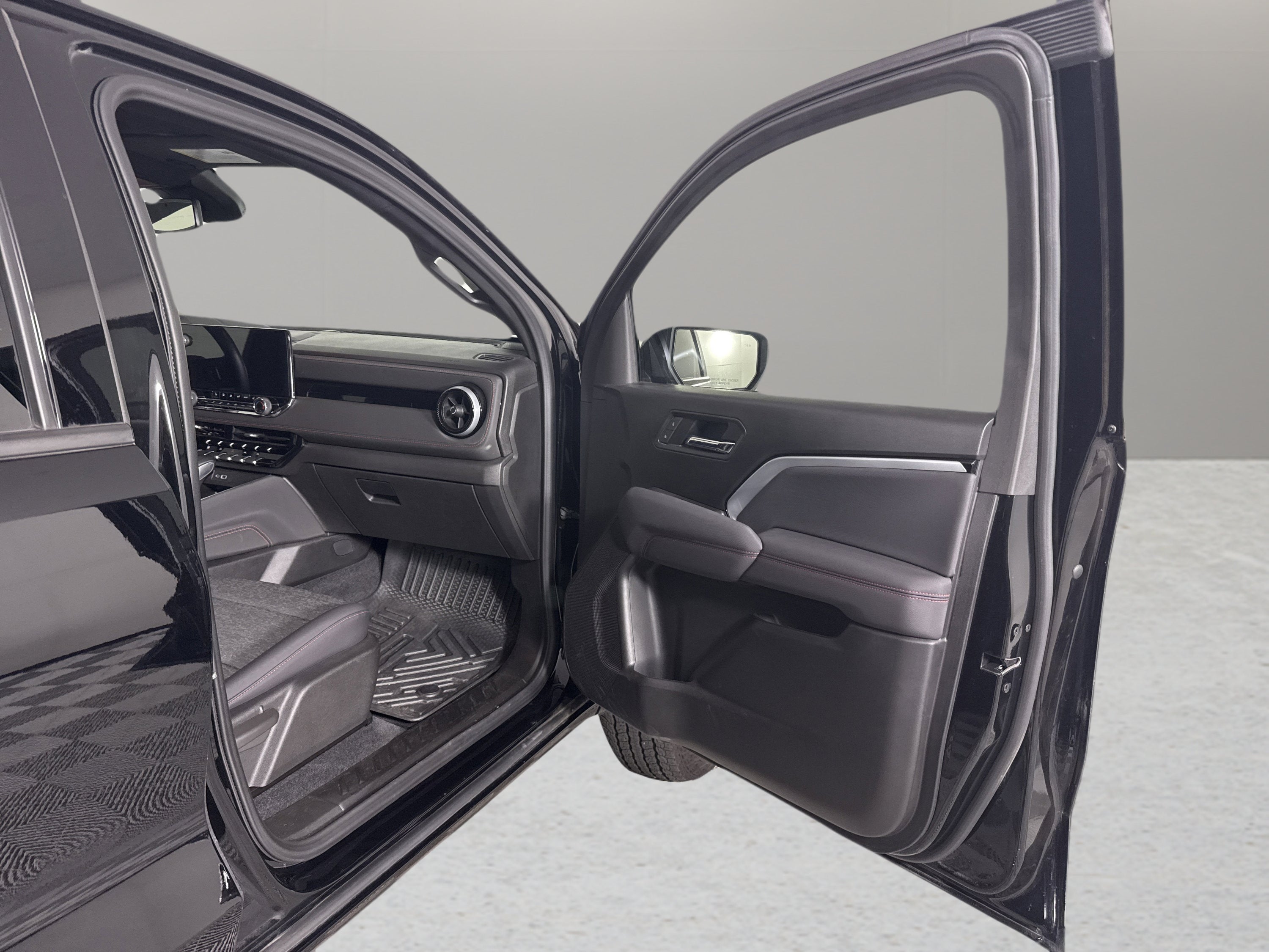 2025 Chevrolet Colorado 4WD Z71