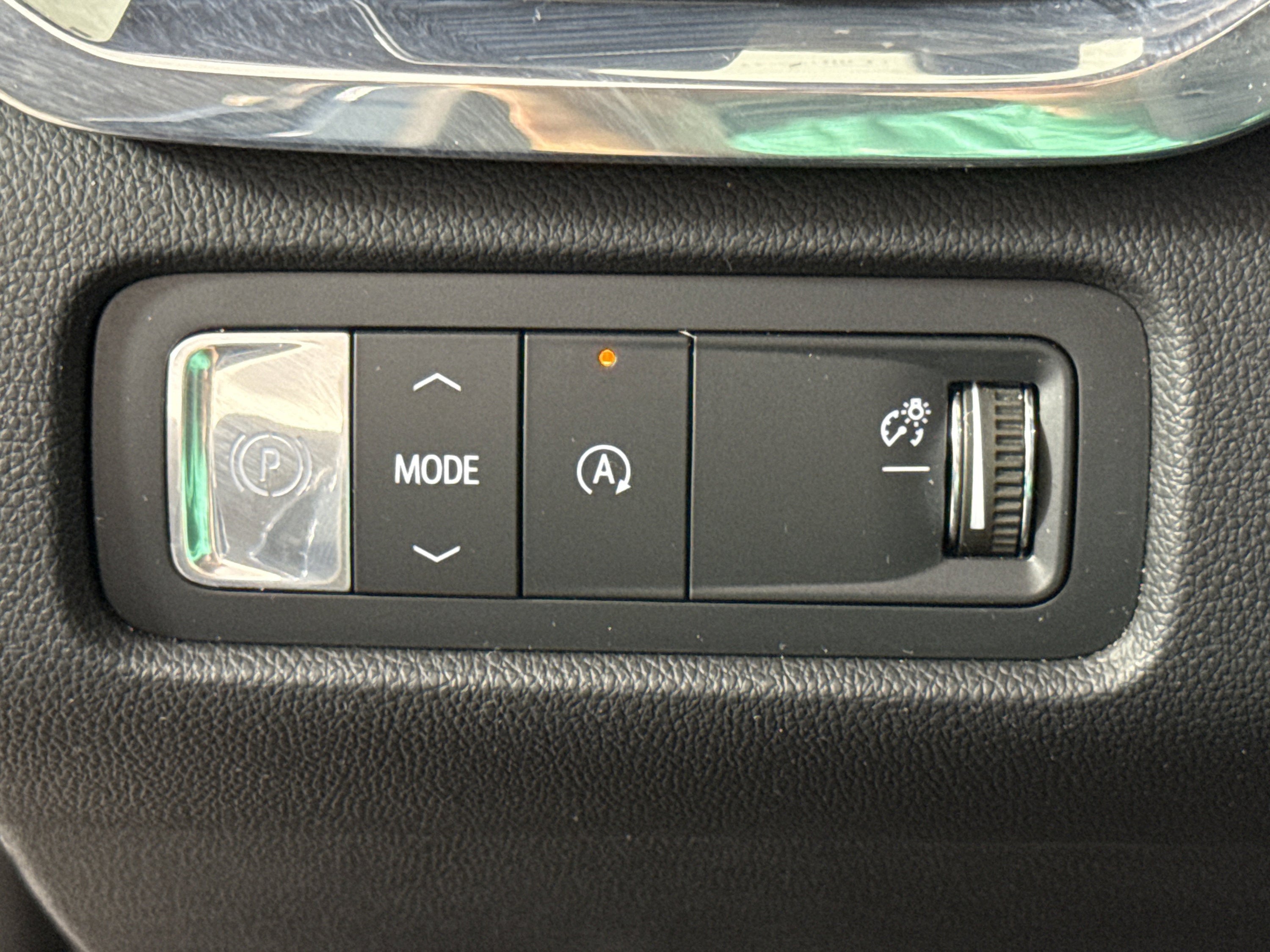 2025 GMC Acadia FWD Denali