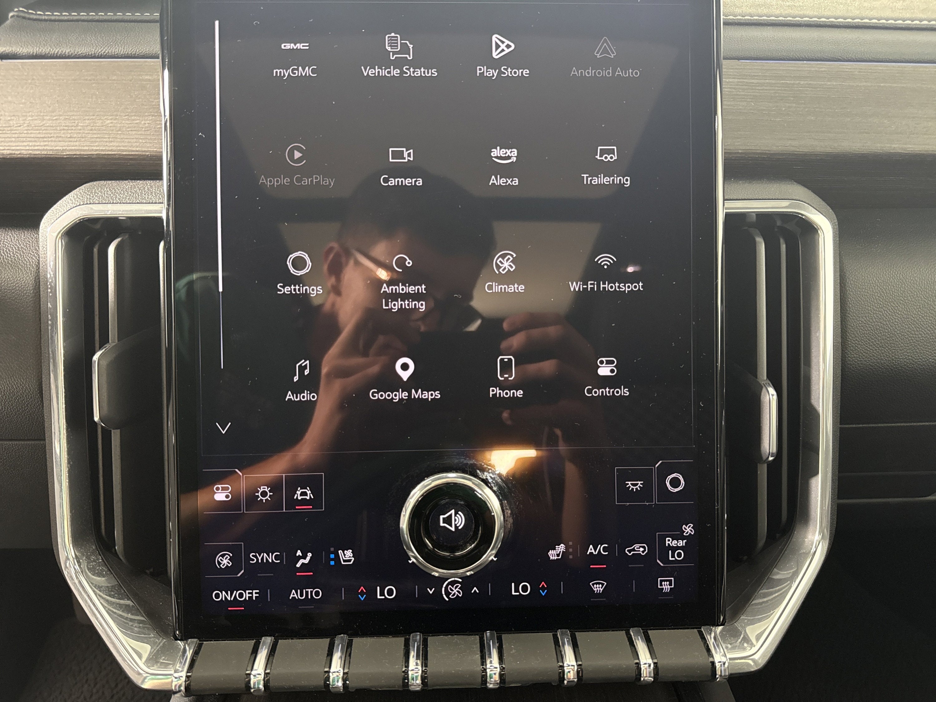 2025 GMC Acadia FWD Denali
