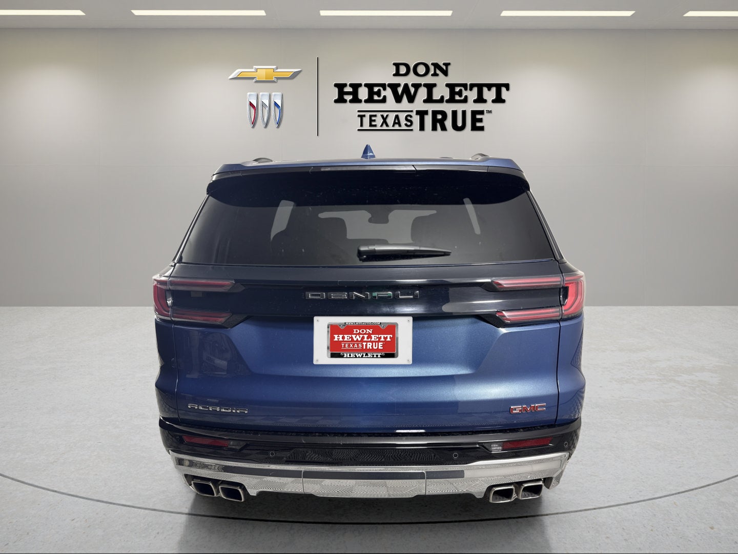 2025 GMC Acadia FWD Denali