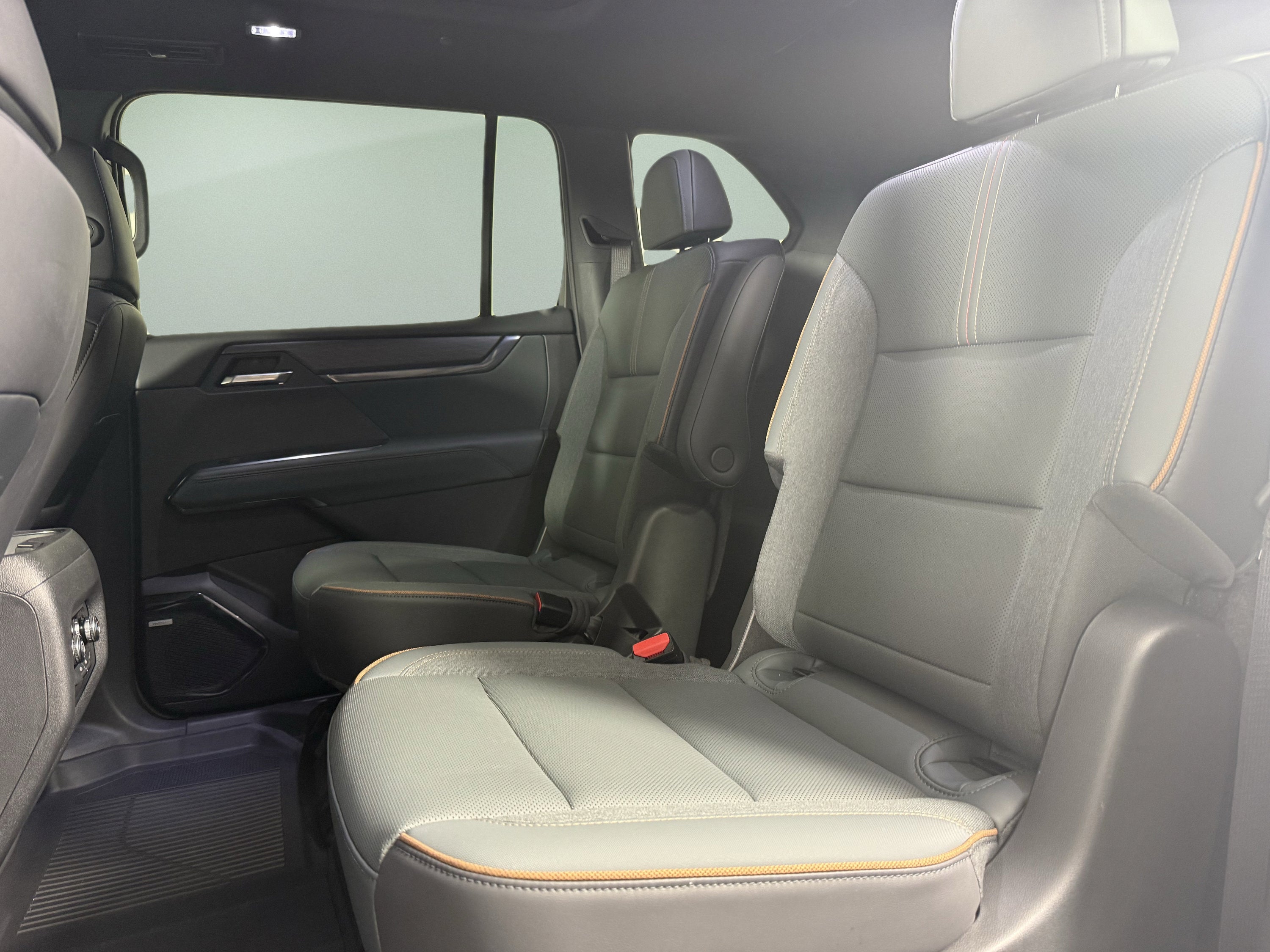 2024 GMC Acadia AWD AT4