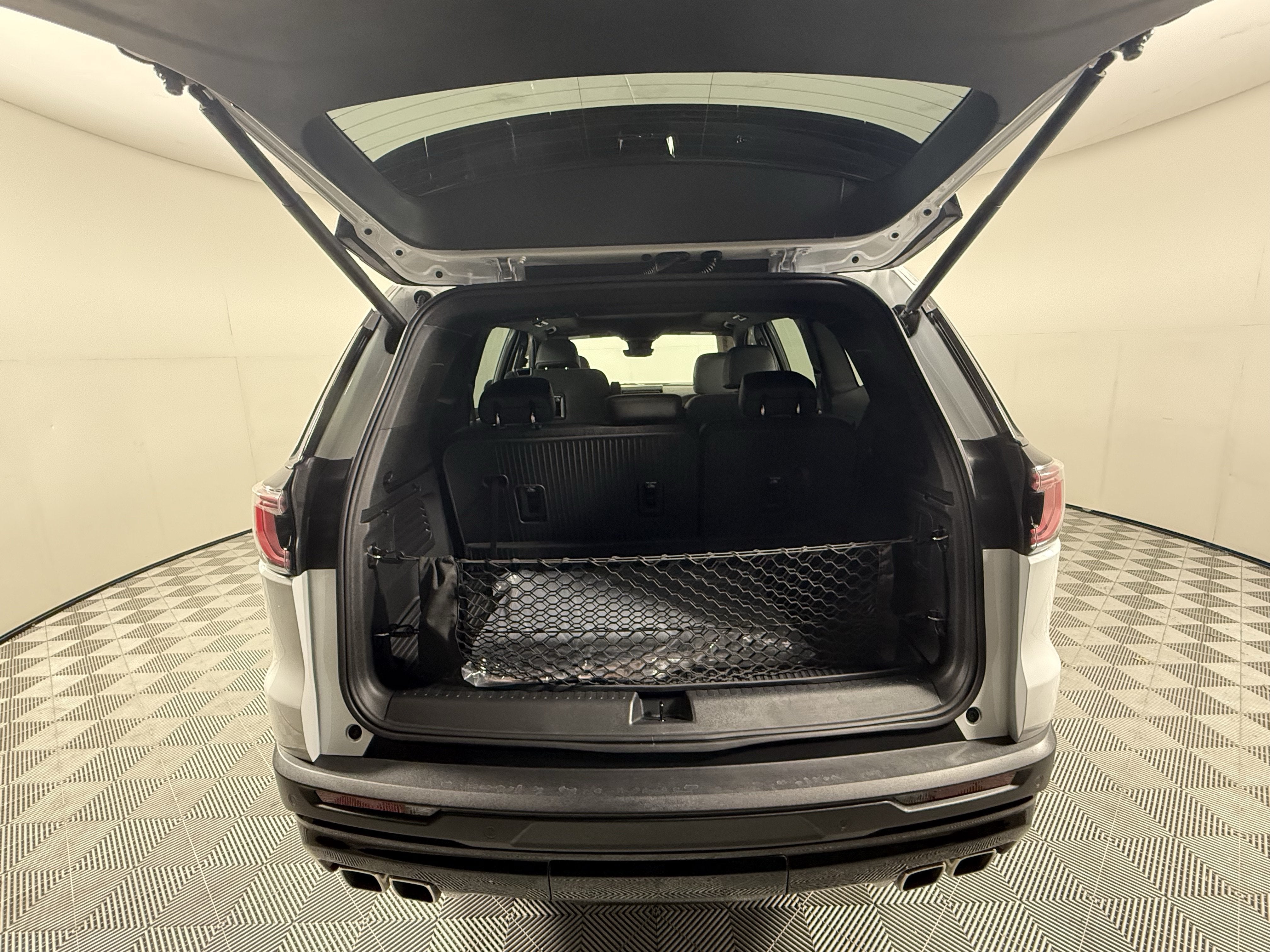 2024 GMC Acadia AWD AT4