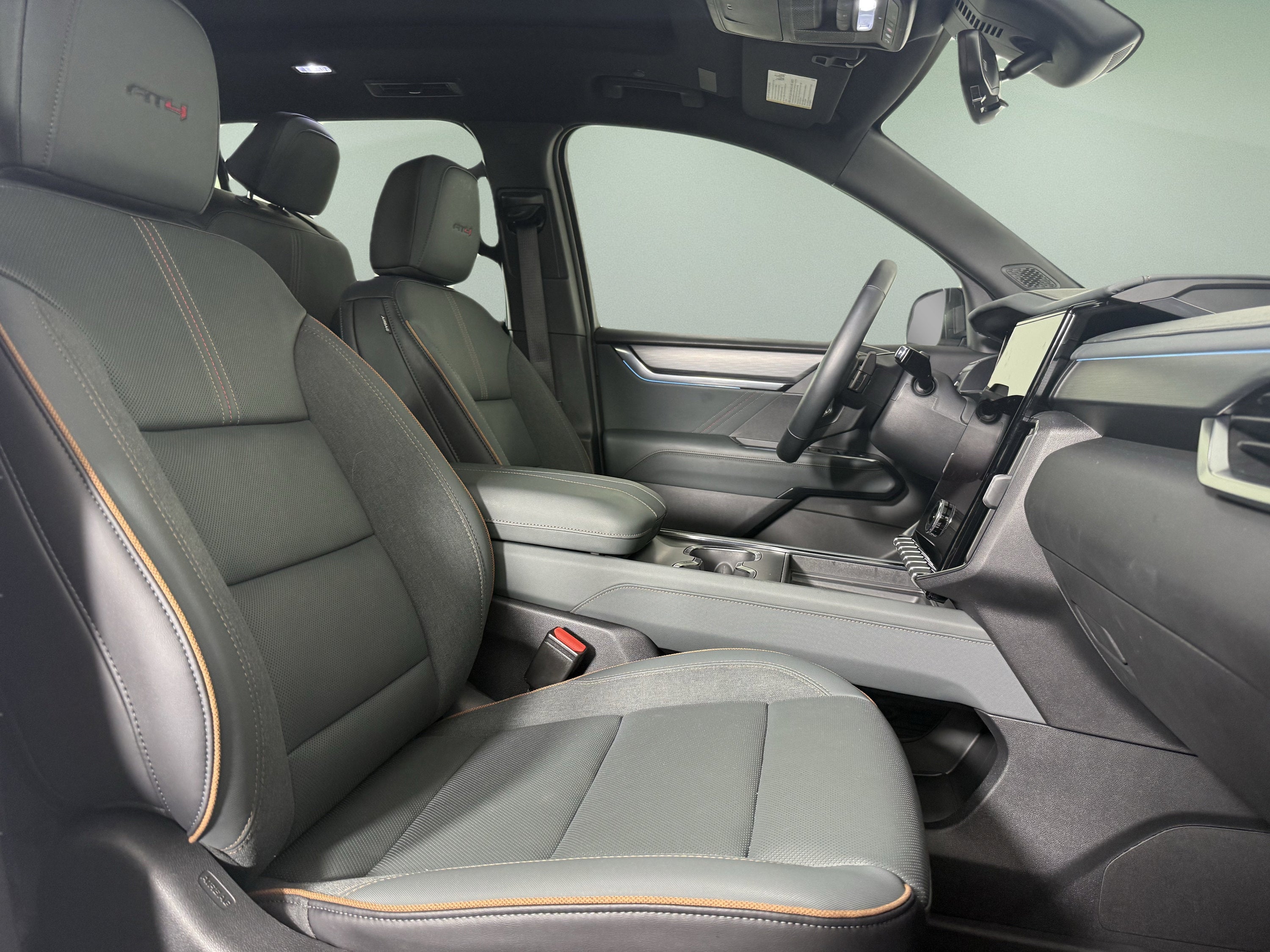 2024 GMC Acadia AWD AT4