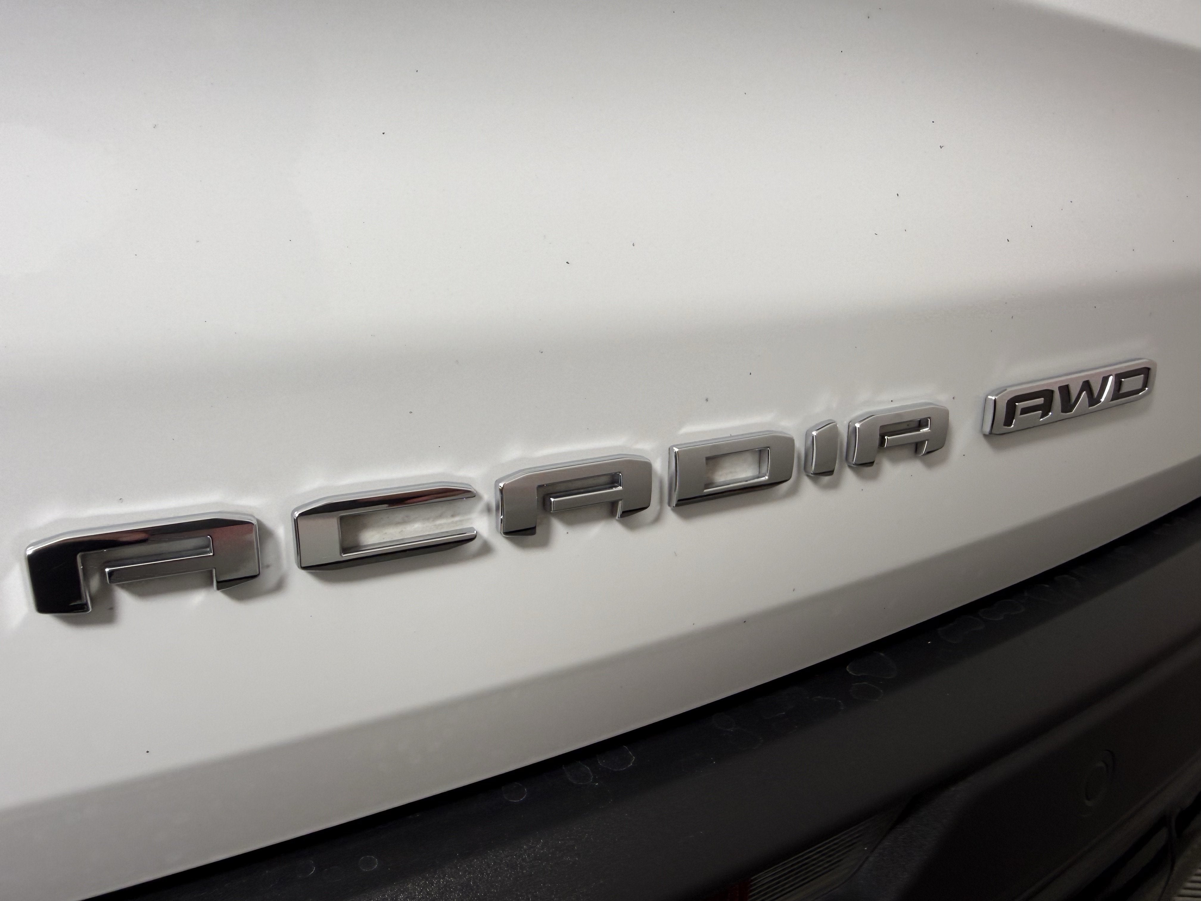 2024 GMC Acadia AWD AT4