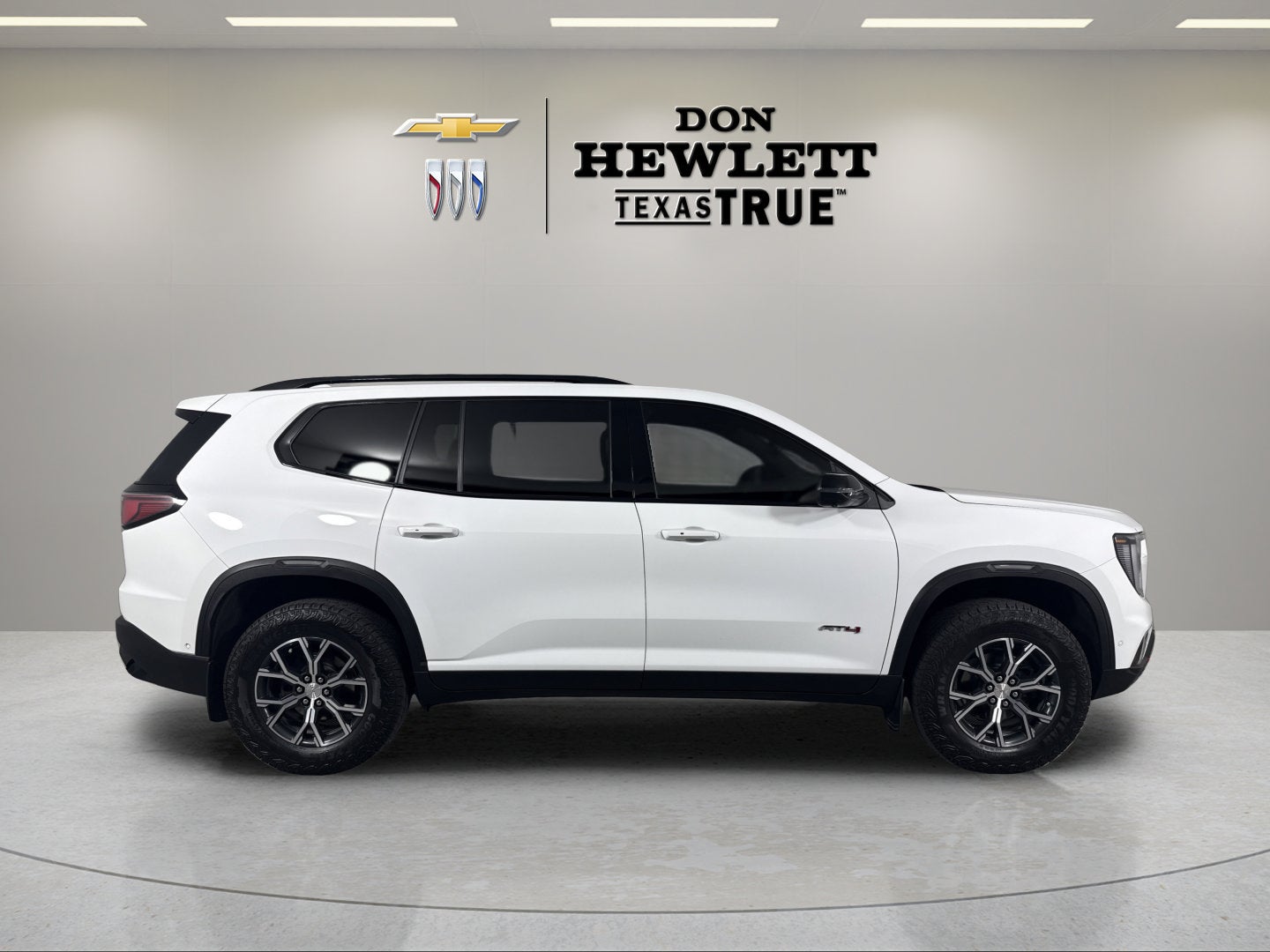 2024 GMC Acadia AWD AT4
