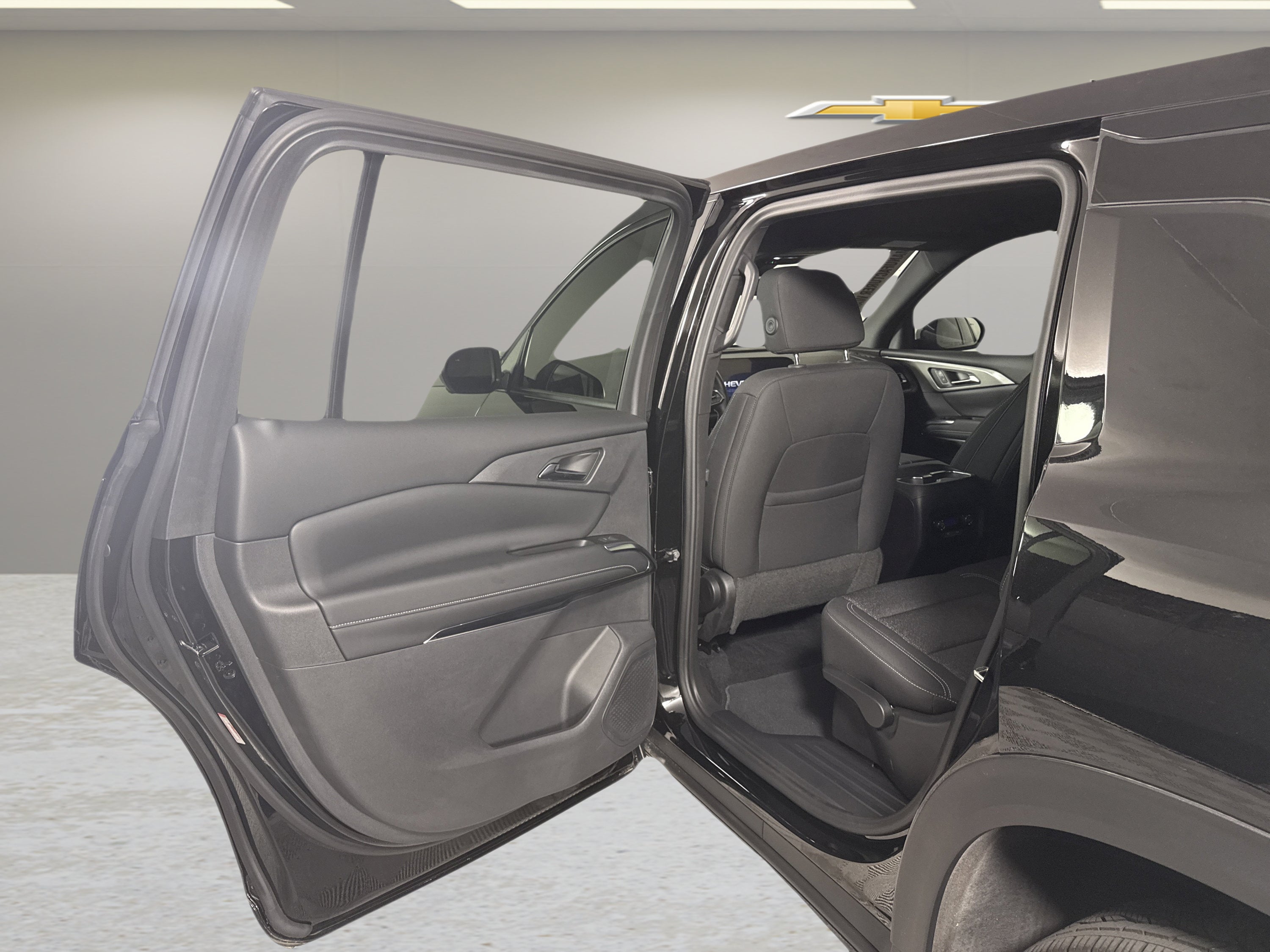 2024 Chevrolet Traverse FWD LS