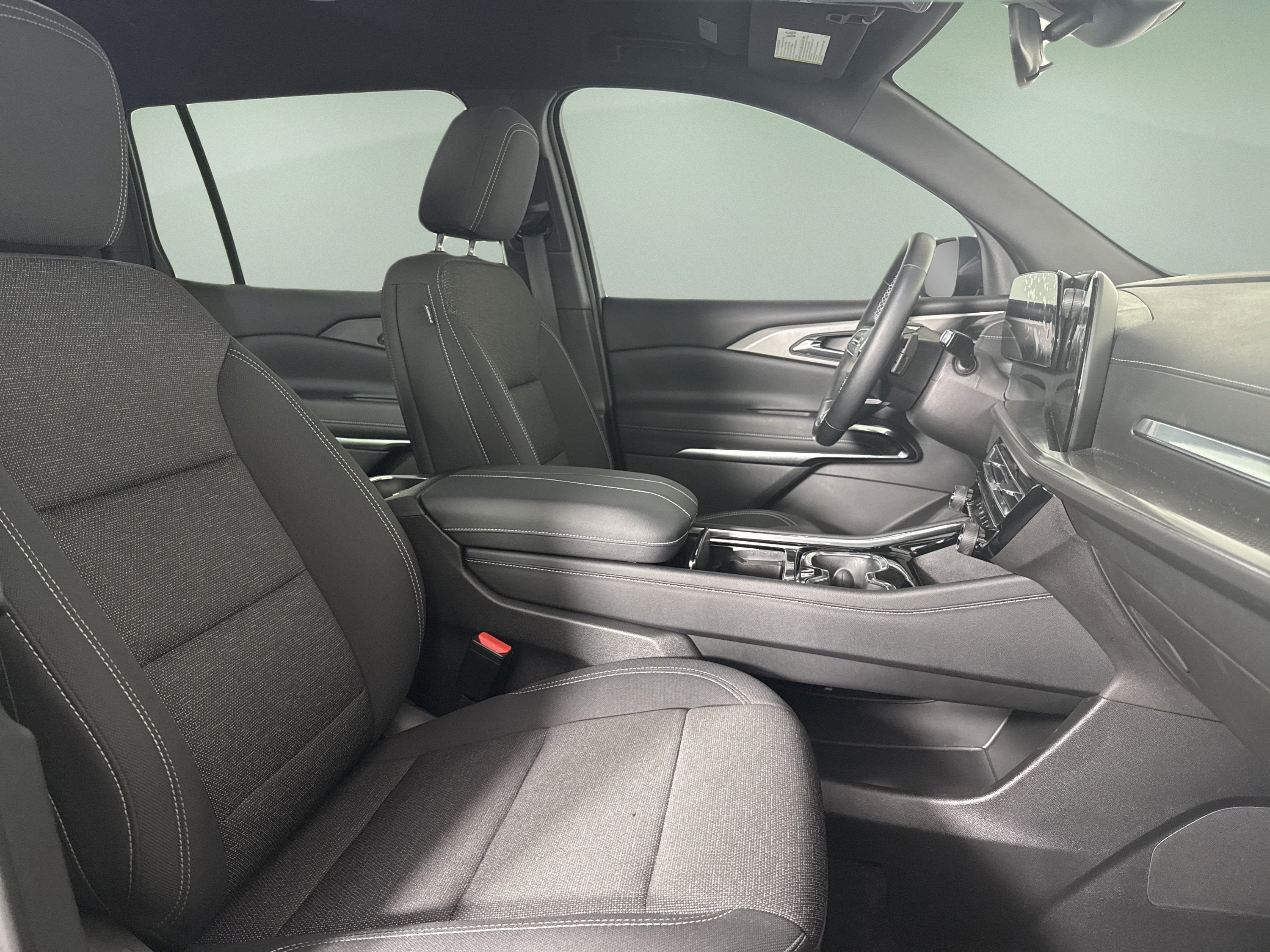 2024 Chevrolet Traverse FWD LS