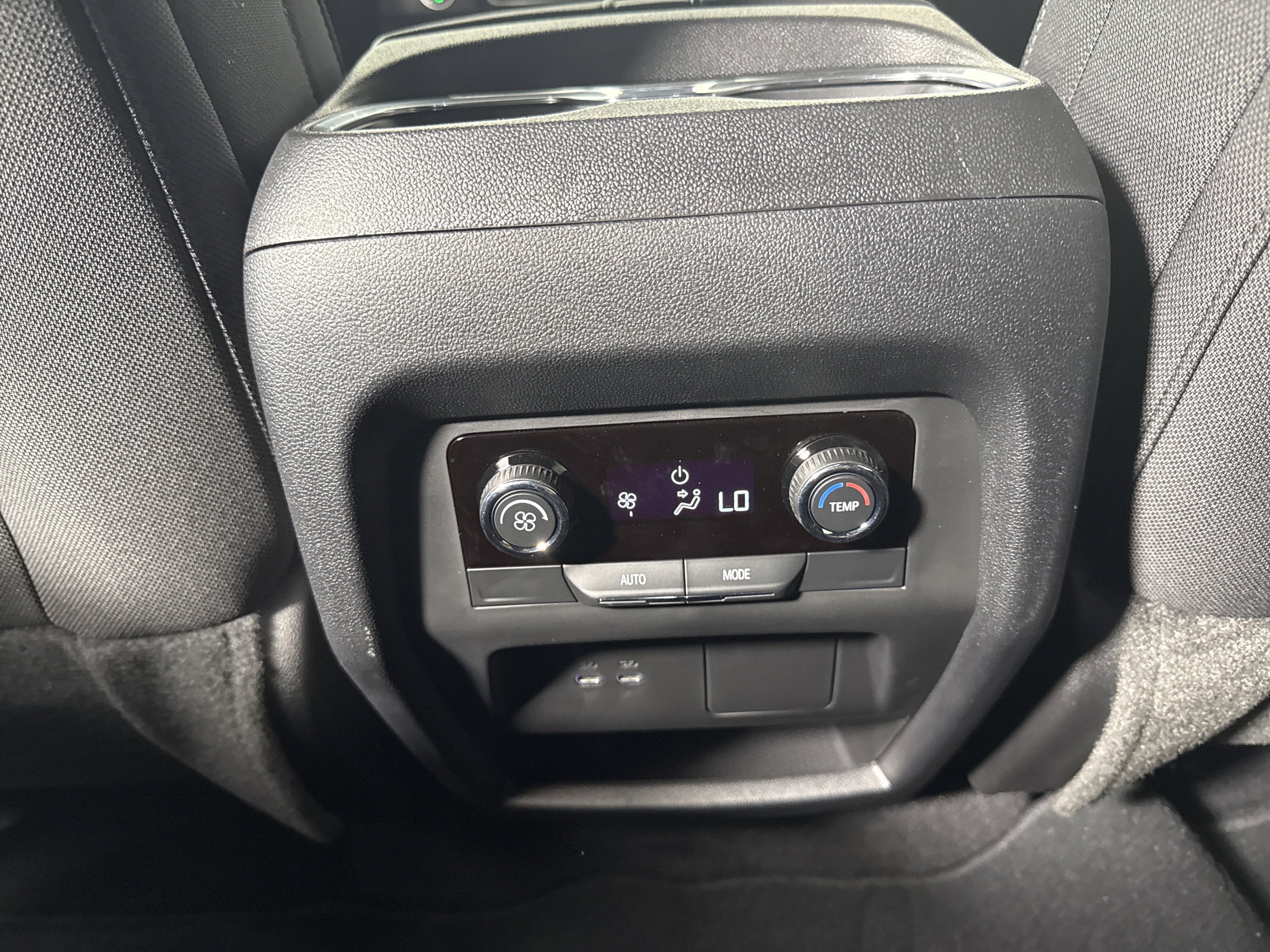 2024 Chevrolet Traverse FWD LS