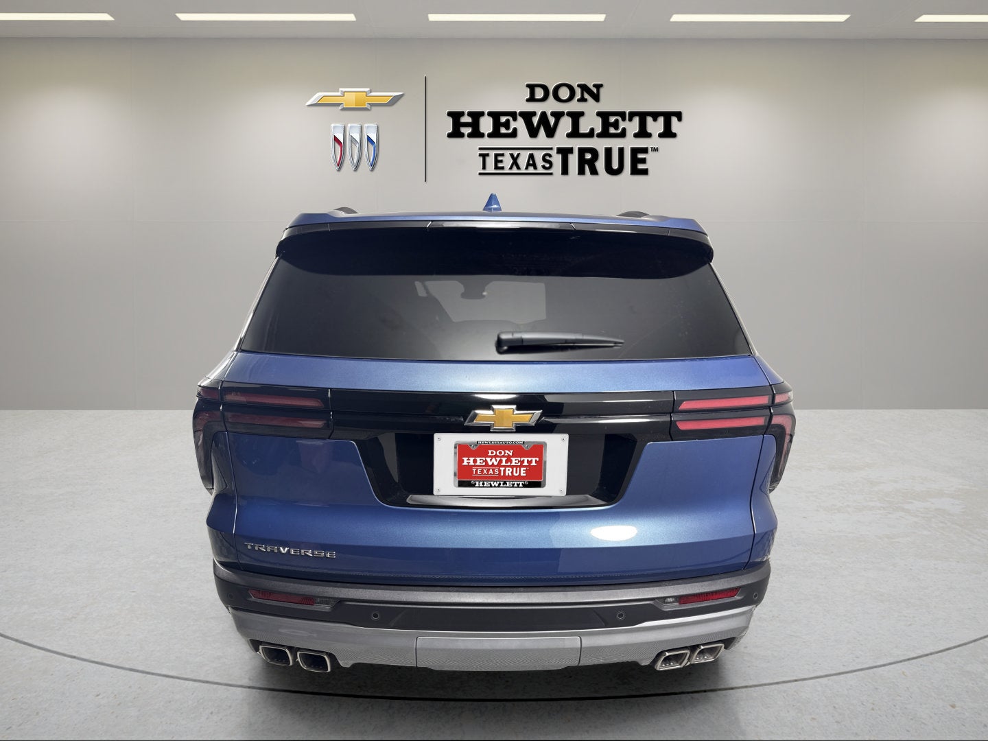 2026 Chevrolet Traverse FWD LT