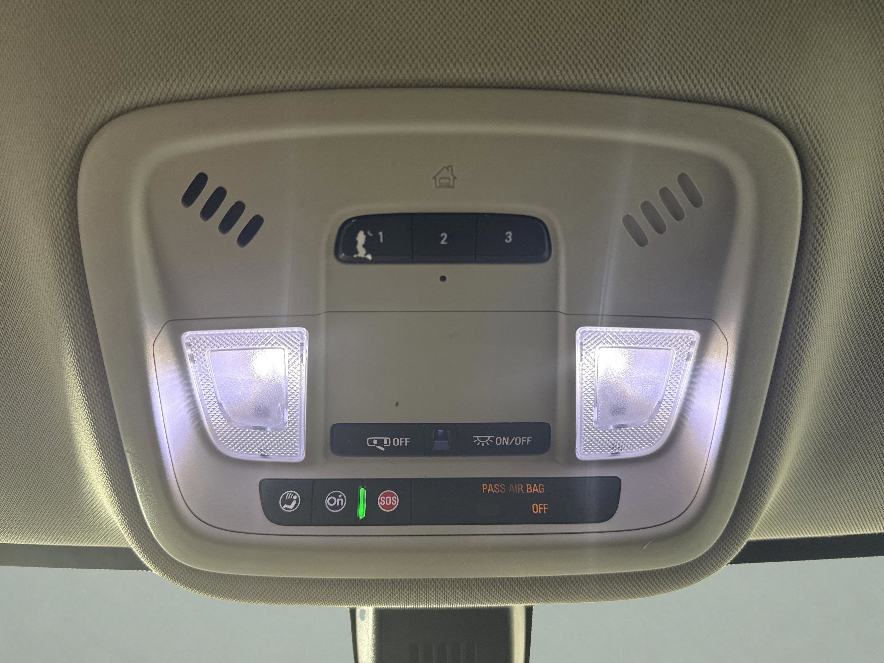 2019 Chevrolet Traverse LT Cloth