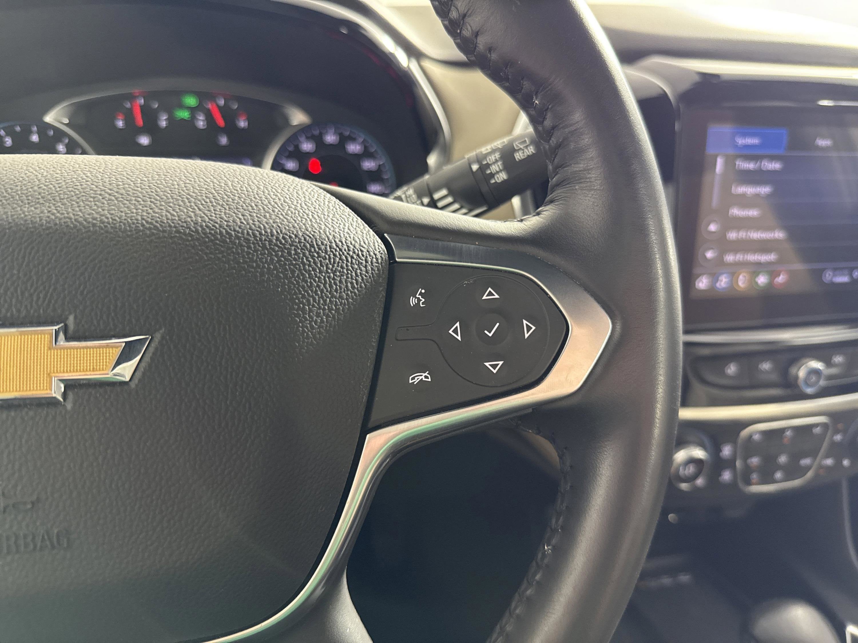 2022 Chevrolet Traverse LT Cloth