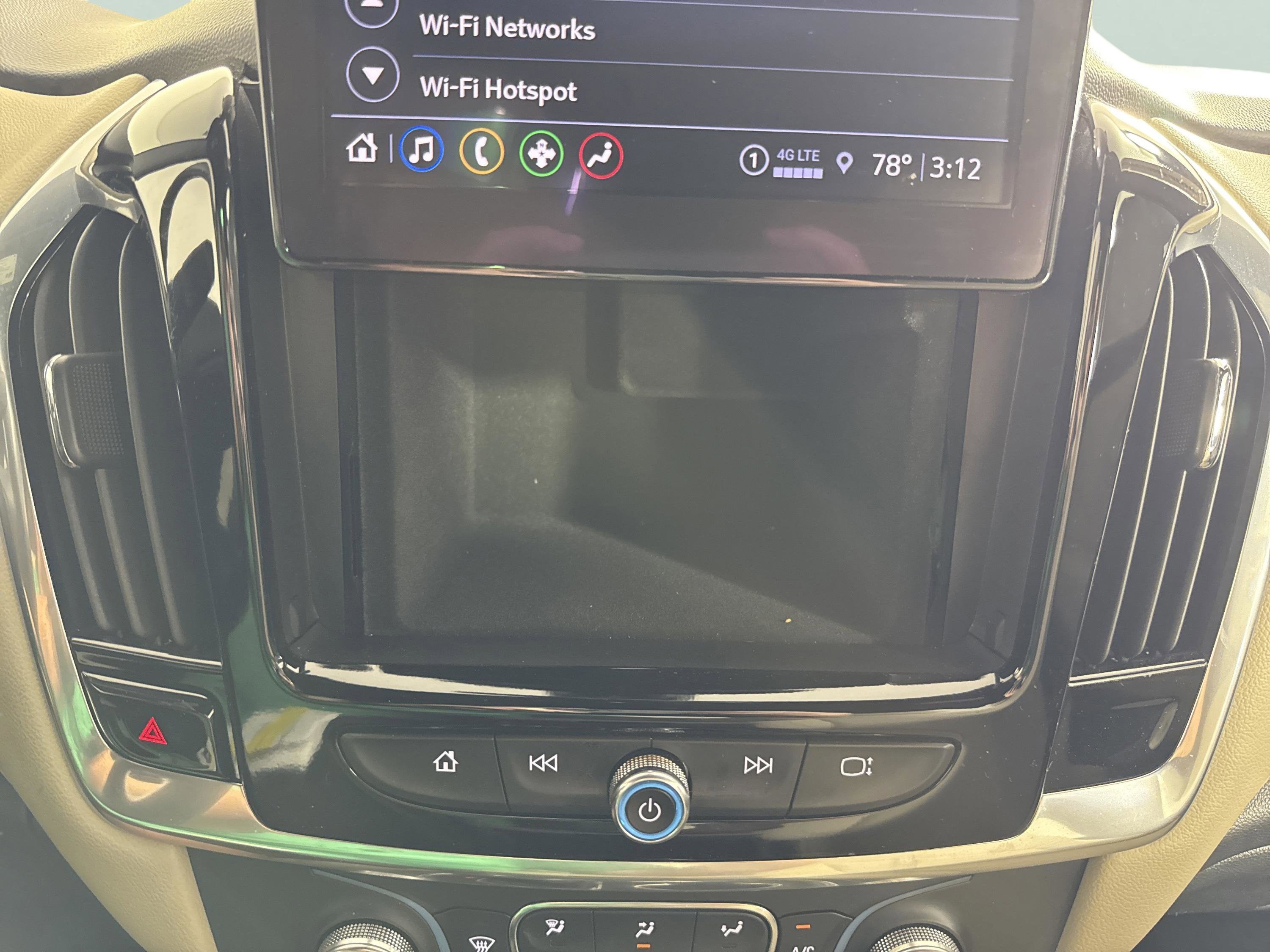 2022 Chevrolet Traverse LT Cloth