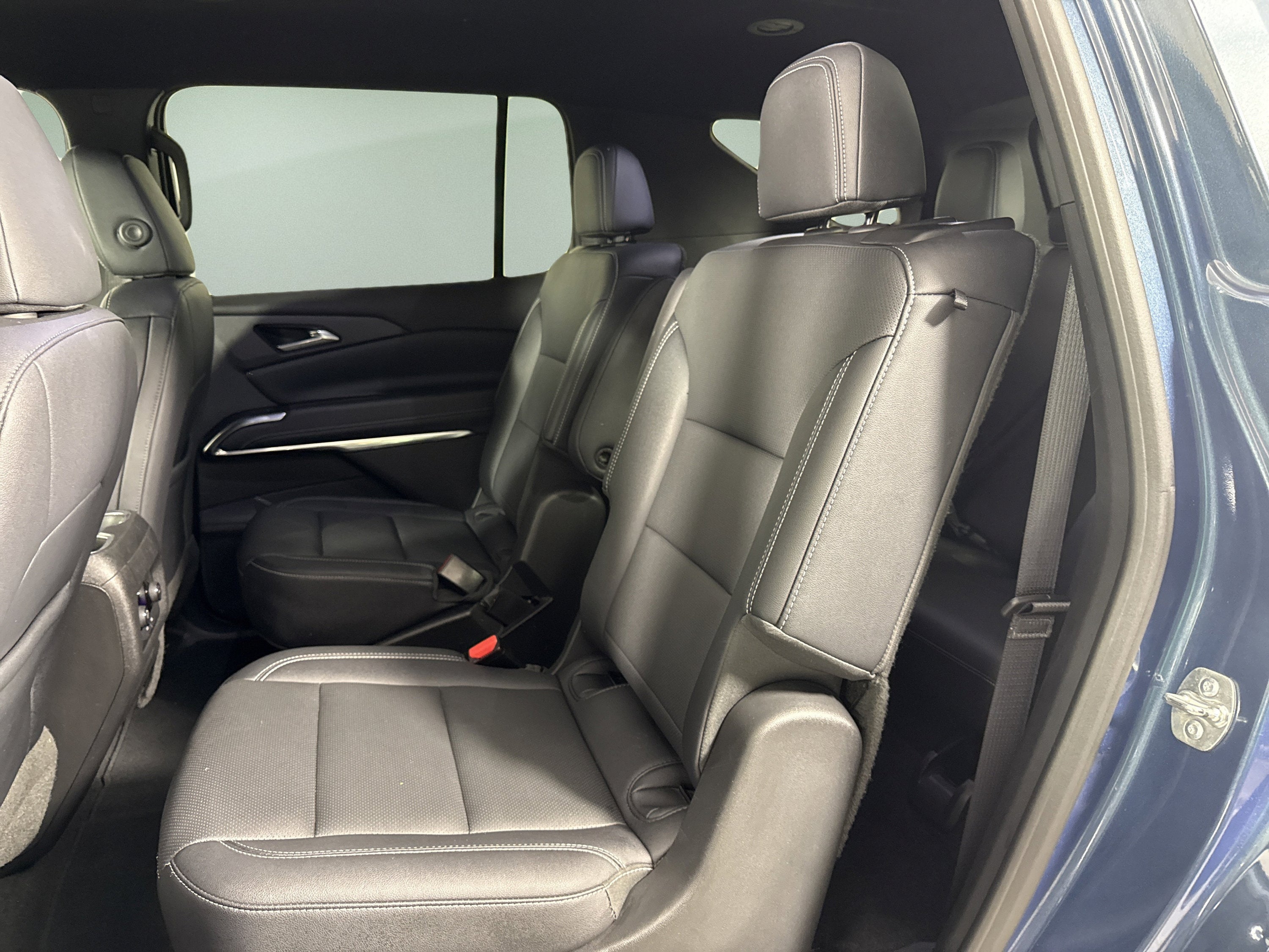 2025 Chevrolet Traverse FWD LT