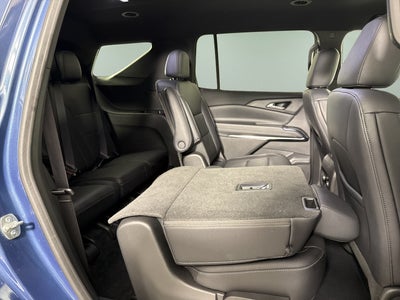2025 Chevrolet Traverse FWD LT