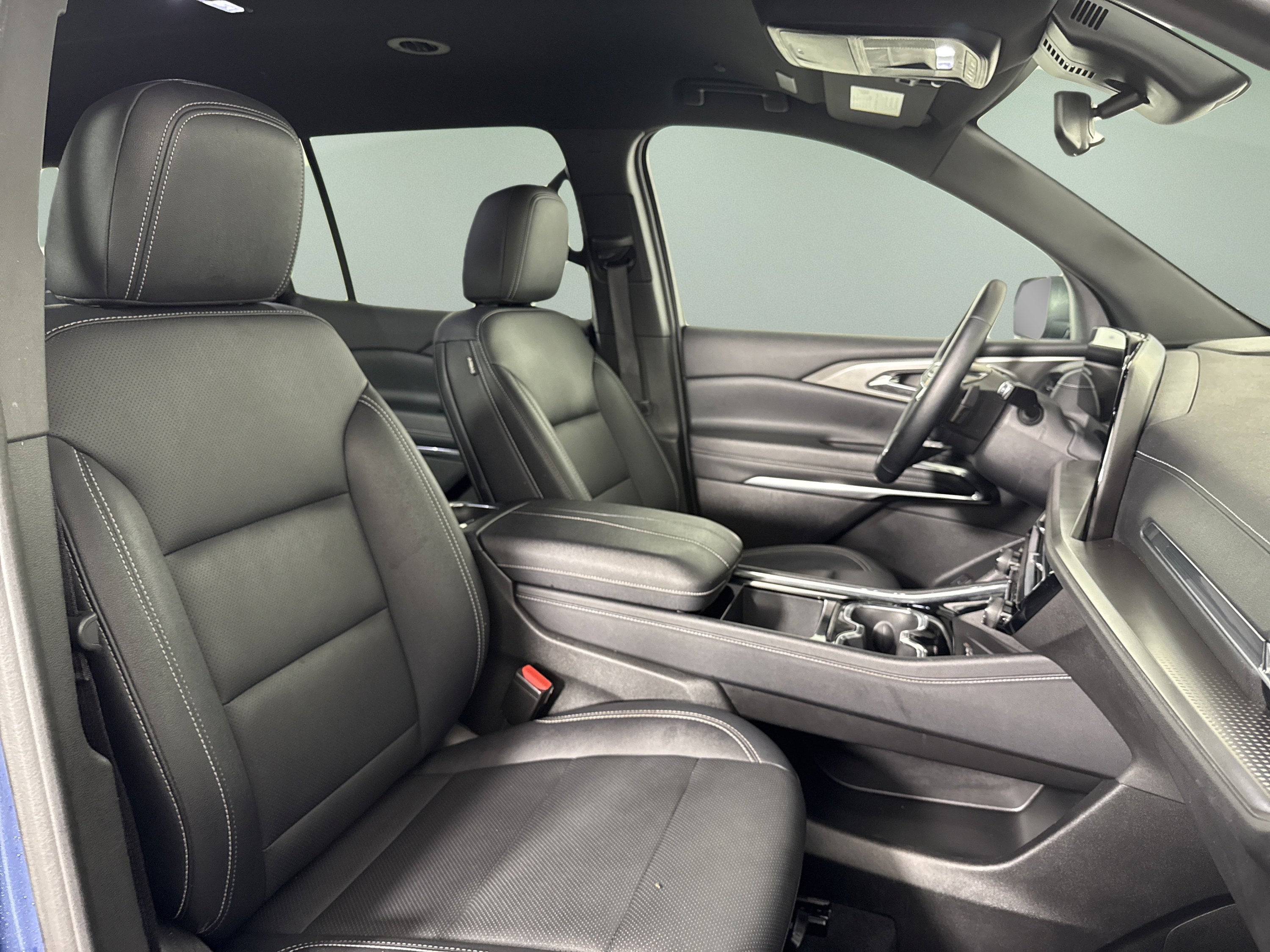 2025 Chevrolet Traverse FWD LT