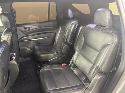 2025 Chevrolet Traverse FWD LT
