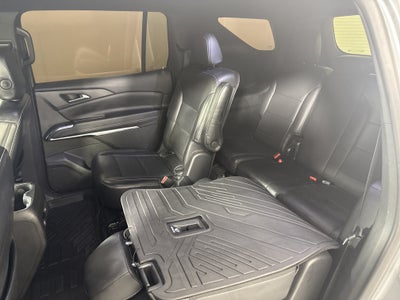 2025 Chevrolet Traverse FWD LT