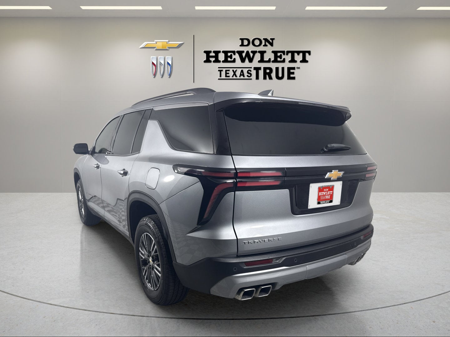 2025 Chevrolet Traverse FWD LT