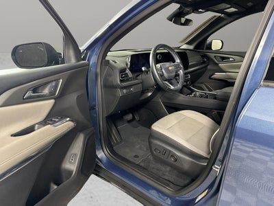 2025 Chevrolet Traverse FWD LT