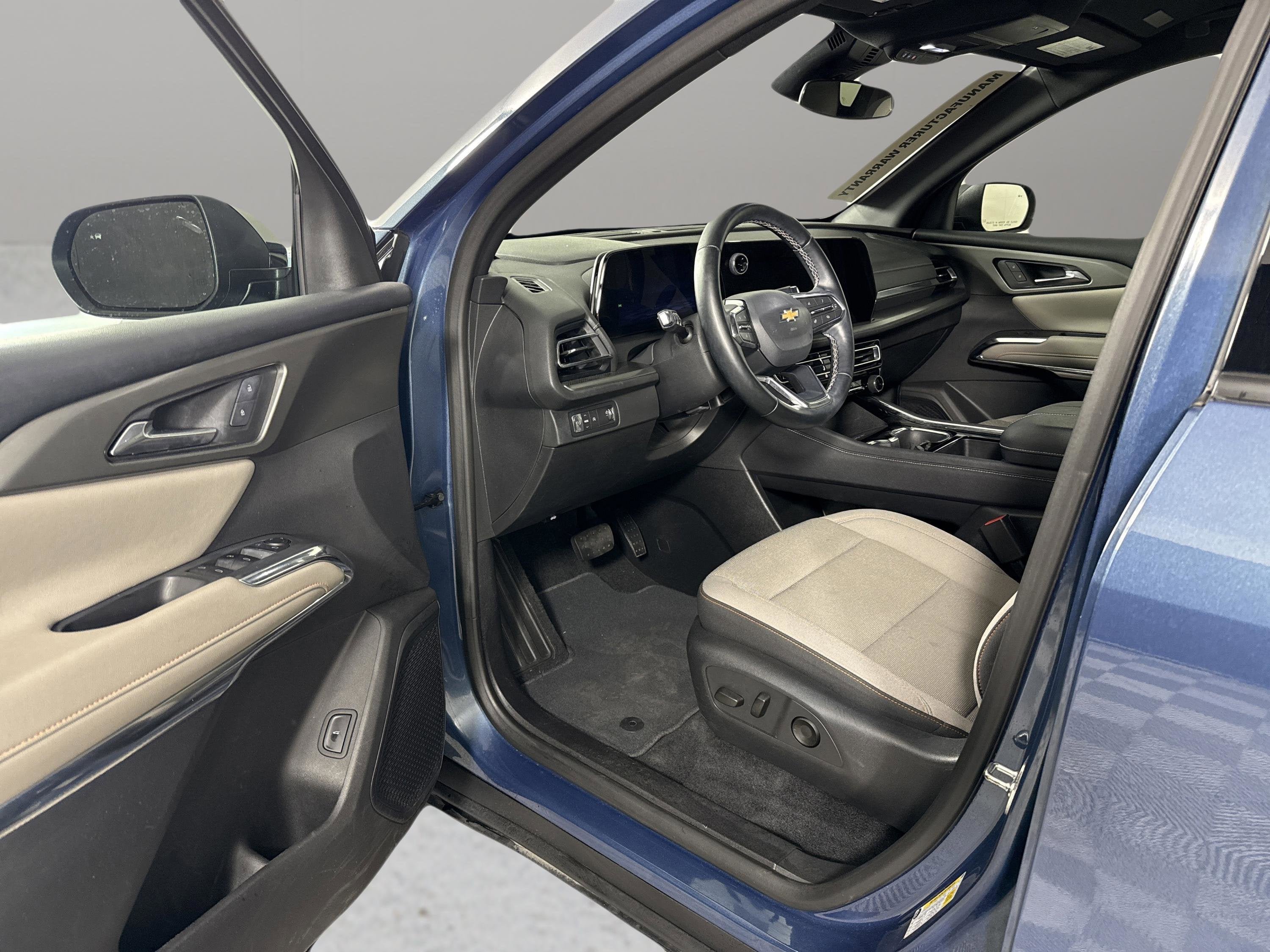 2025 Chevrolet Traverse FWD LT